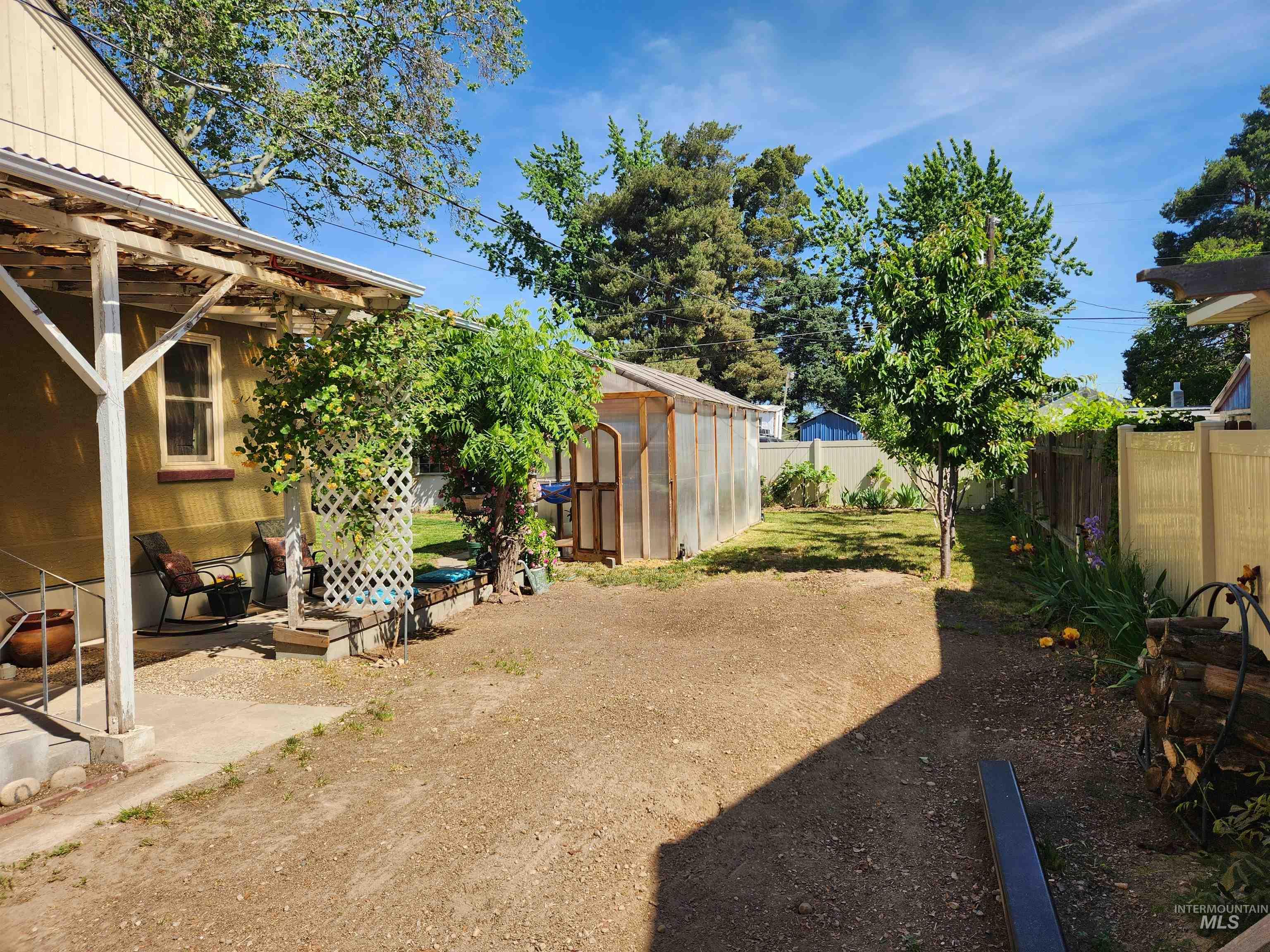 706 E 1st, Emmett, Idaho 83617, 2 Bedrooms, 2 Bathrooms, Residential For Sale, Price $449,500, 98985311
