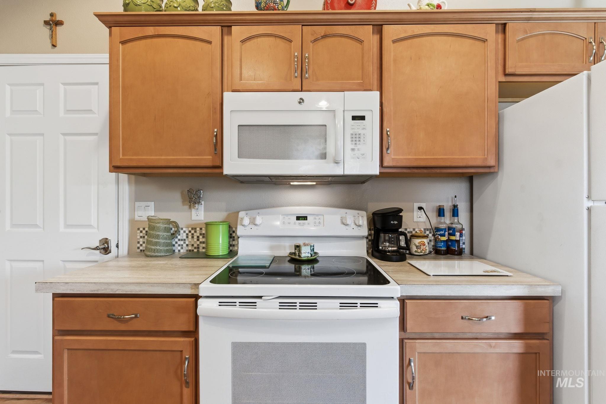 2120 Alder Drive, Caldwell, Idaho 83605, 2 Bedrooms, 2 Bathrooms, Residential For Sale, Price $324,990,MLS 98985316