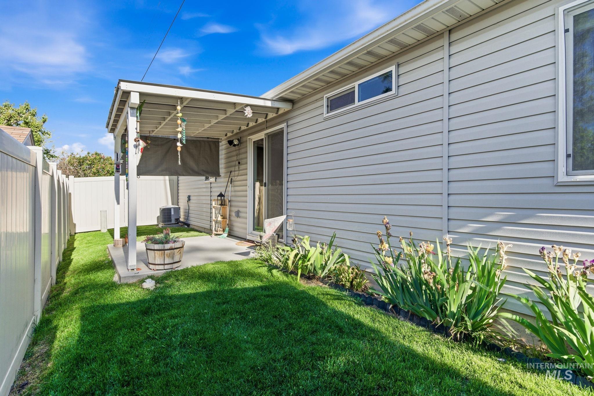 2120 Alder Drive, Caldwell, Idaho 83605, 2 Bedrooms, 2 Bathrooms, Residential For Sale, Price $324,990,MLS 98985316
