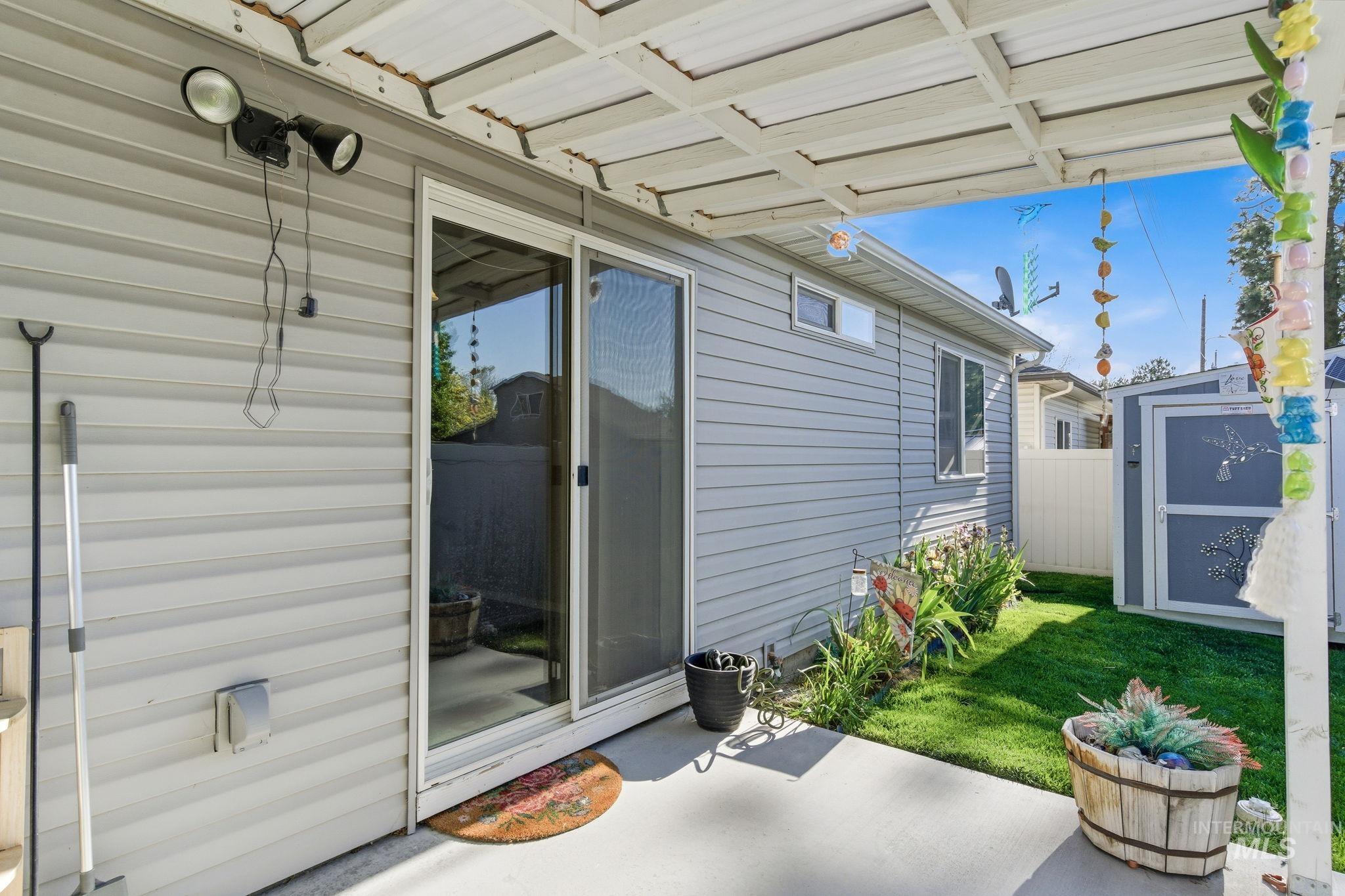 2120 Alder Drive, Caldwell, Idaho 83605, 2 Bedrooms, 2 Bathrooms, Residential For Sale, Price $324,990,MLS 98985316