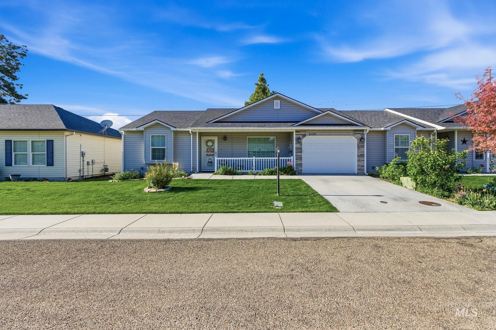 2120 Alder Drive, Caldwell, Idaho 83605, 2 Bedrooms, 2 Bathrooms, Residential For Sale, Price $324,990,MLS 98985316