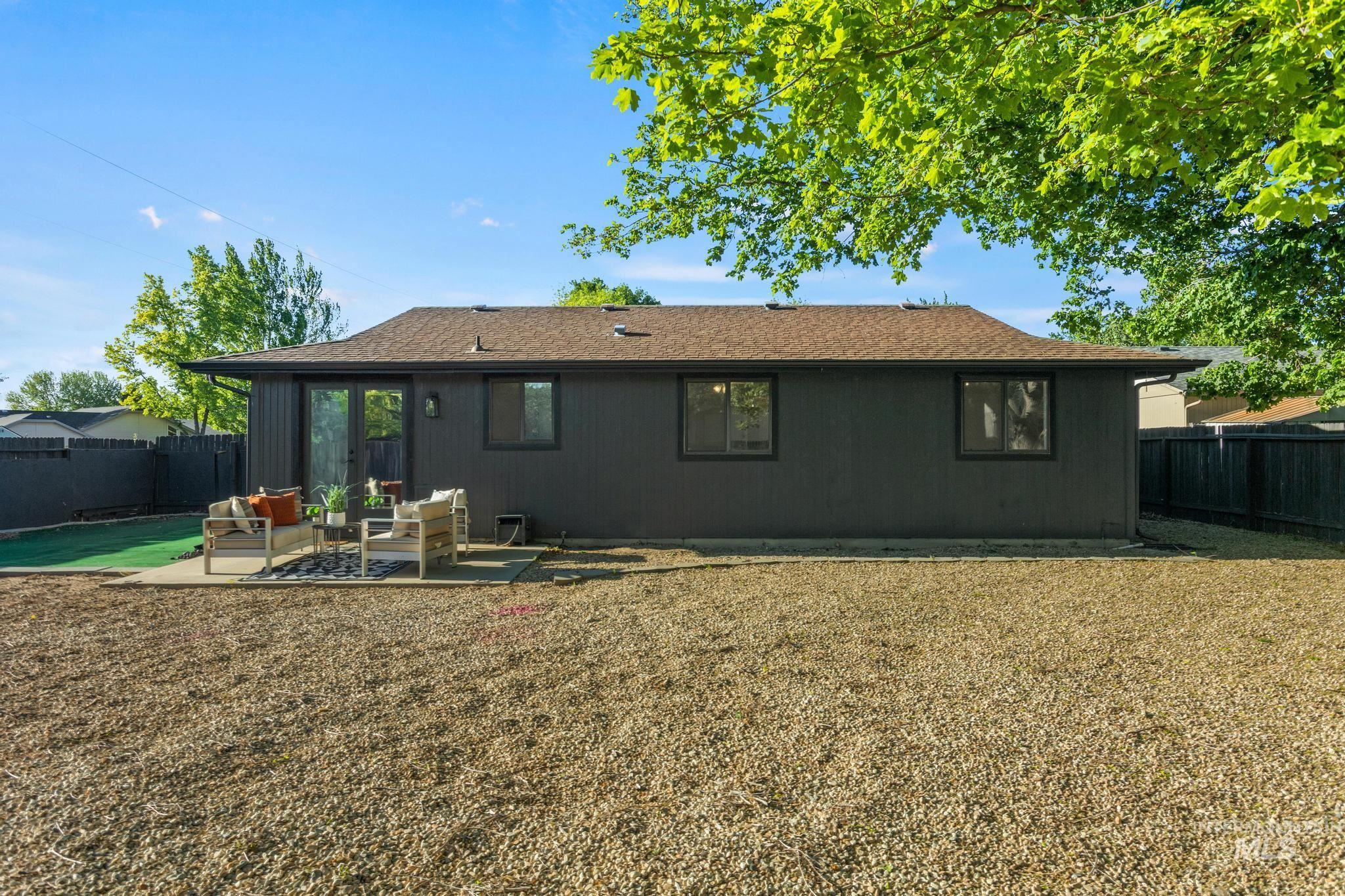 8181 W Canterbury Ct., Boise, Idaho 83704, 3 Bedrooms, 1 Bathroom, Residential For Sale, Price $409,000,MLS 98985322