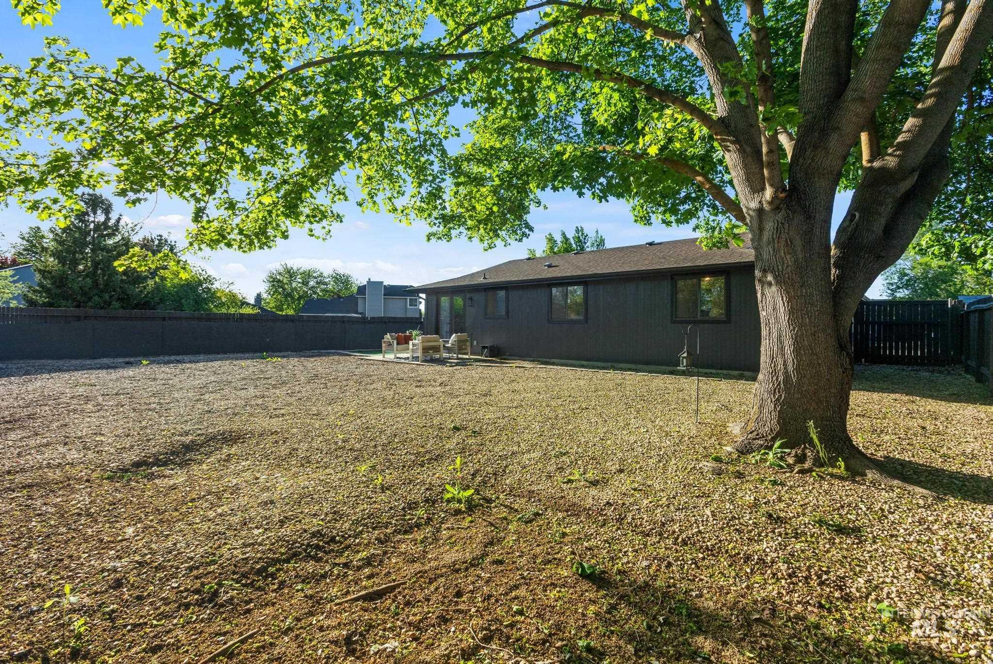 8181 W Canterbury Ct., Boise, Idaho 83704, 3 Bedrooms, 1 Bathroom, Residential For Sale, Price $409,000,MLS 98985322