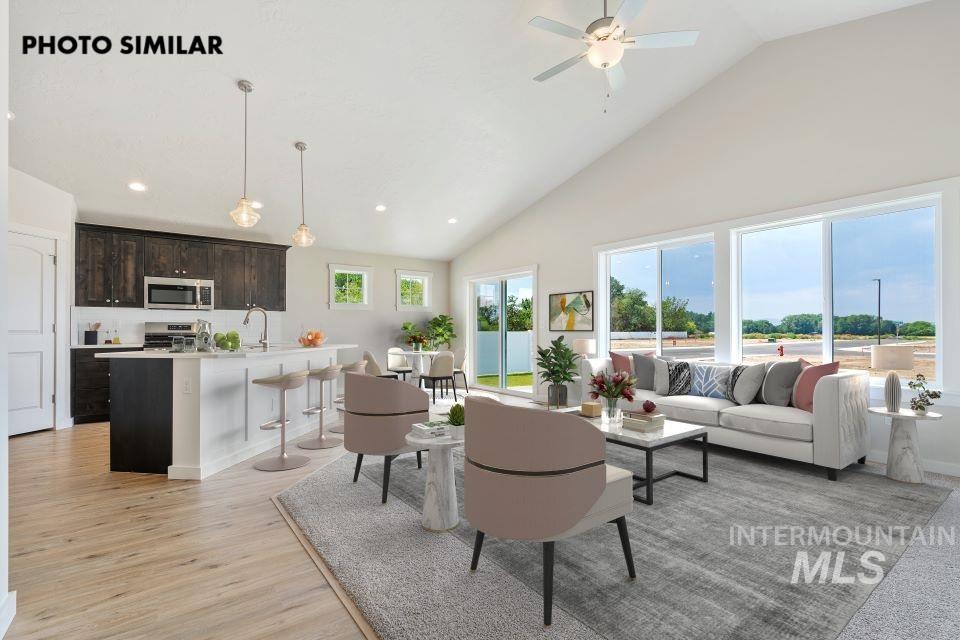 1660 Haystack Rd, Emmett, Idaho 83617, 3 Bedrooms, 2 Bathrooms, Residential For Sale, Price $389,999,MLS 98985326