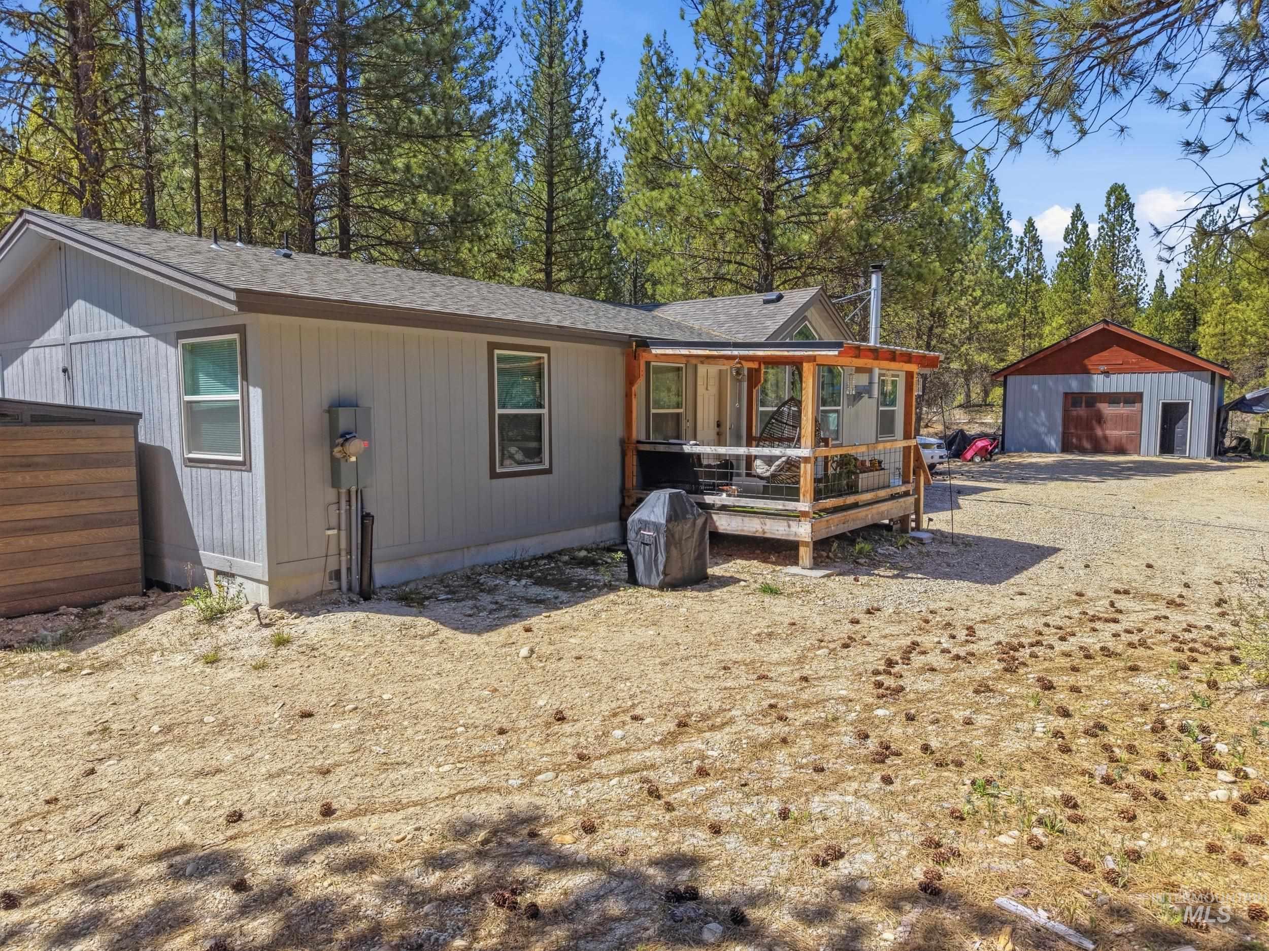 17 Mountain Meadow Rd, Idaho City, Idaho 83631, 3 Bedrooms, 2 Bathrooms, Residential For Sale, Price $475,000,MLS 98985328