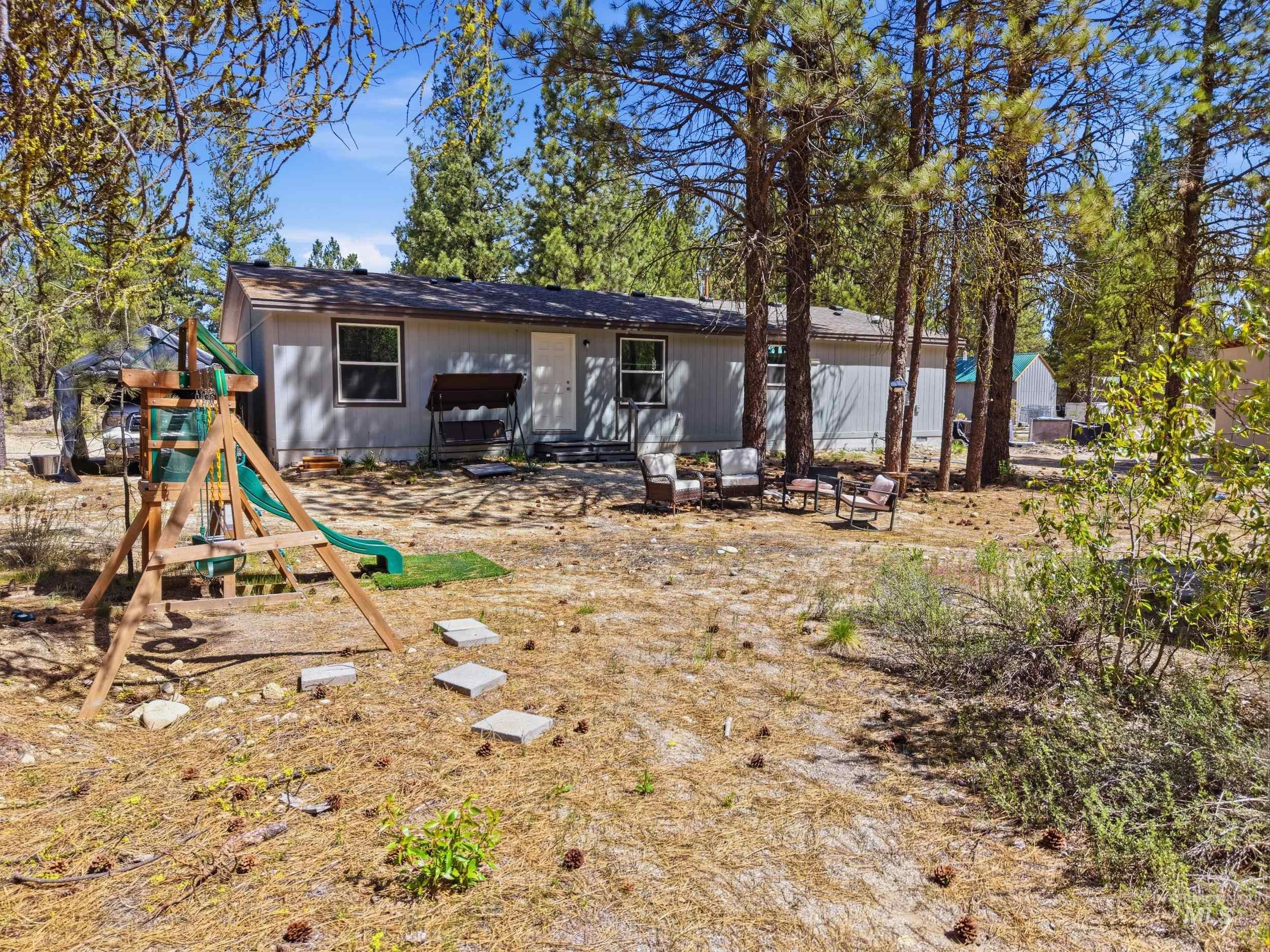 17 Mountain Meadow Rd, Idaho City, Idaho 83631, 3 Bedrooms, 2 Bathrooms, Residential For Sale, Price $475,000,MLS 98985328