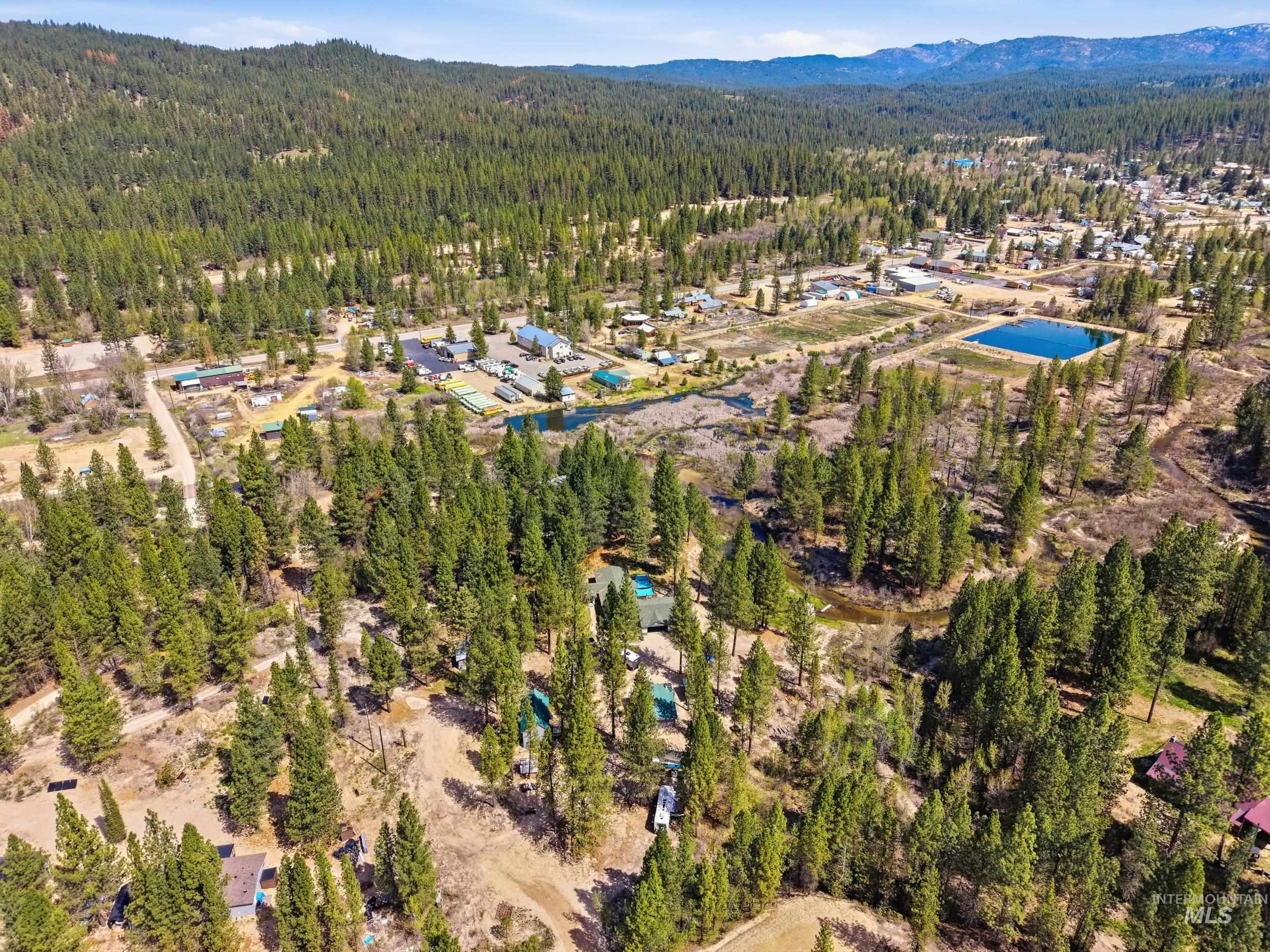 17 Mountain Meadow Rd, Idaho City, Idaho 83631, 3 Bedrooms, 2 Bathrooms, Residential For Sale, Price $475,000,MLS 98985328