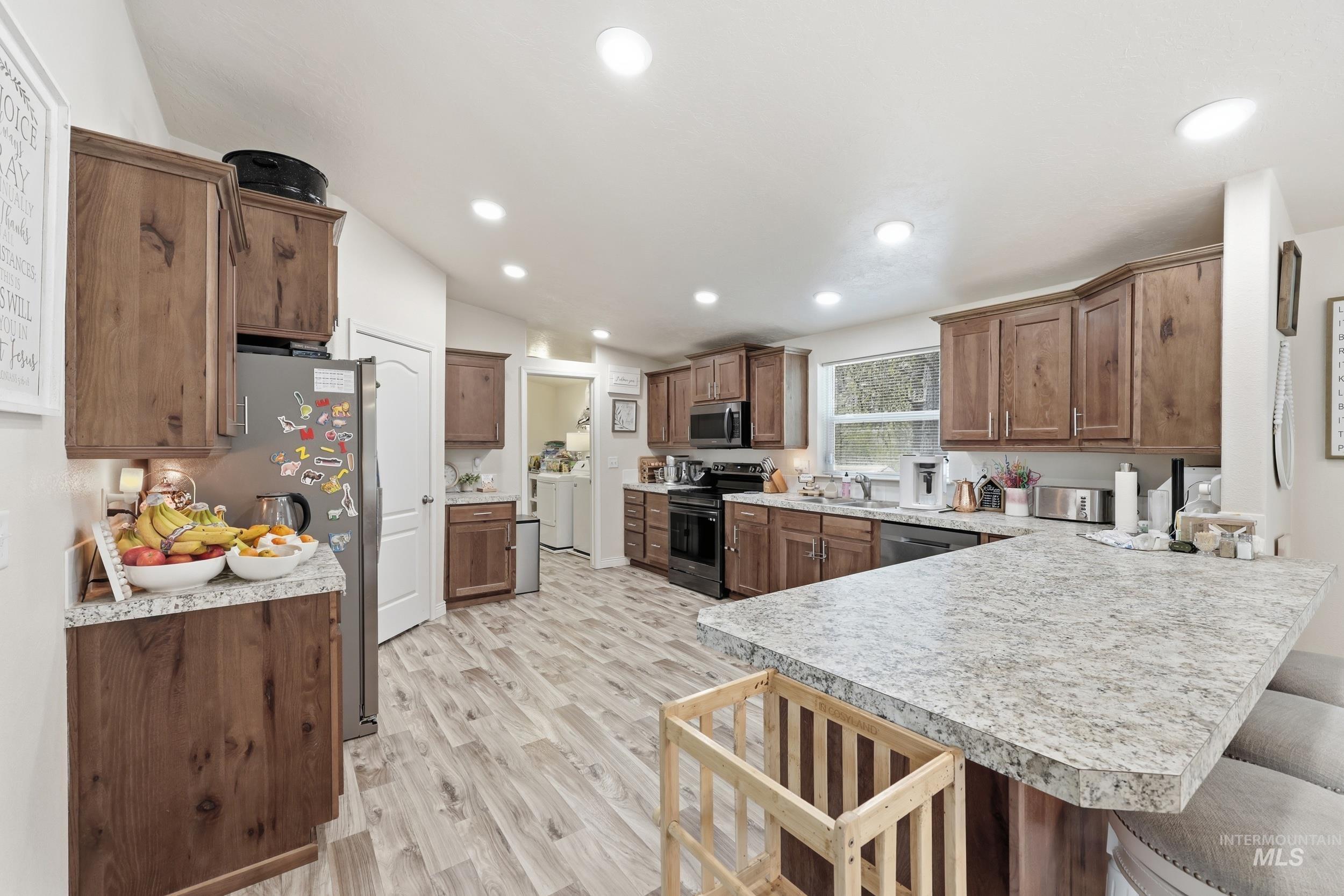 17 Mountain Meadow Rd, Idaho City, Idaho 83631, 3 Bedrooms, 2 Bathrooms, Residential For Sale, Price $475,000,MLS 98985328