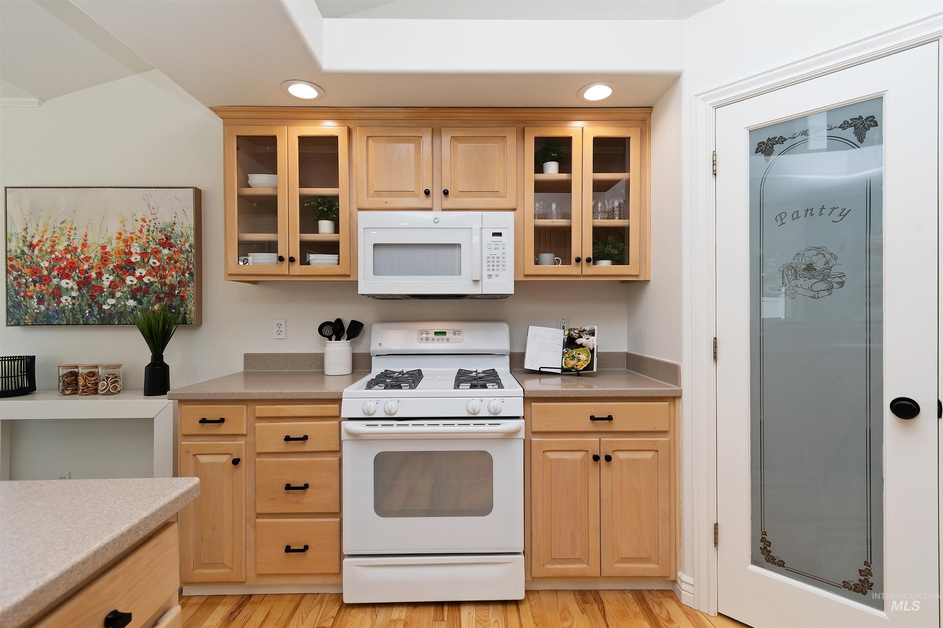 2188 E Skokie Dr, Eagle, Idaho 83616-5450, 3 Bedrooms, 2 Bathrooms, Residential For Sale, Price $625,000,MLS 98985329