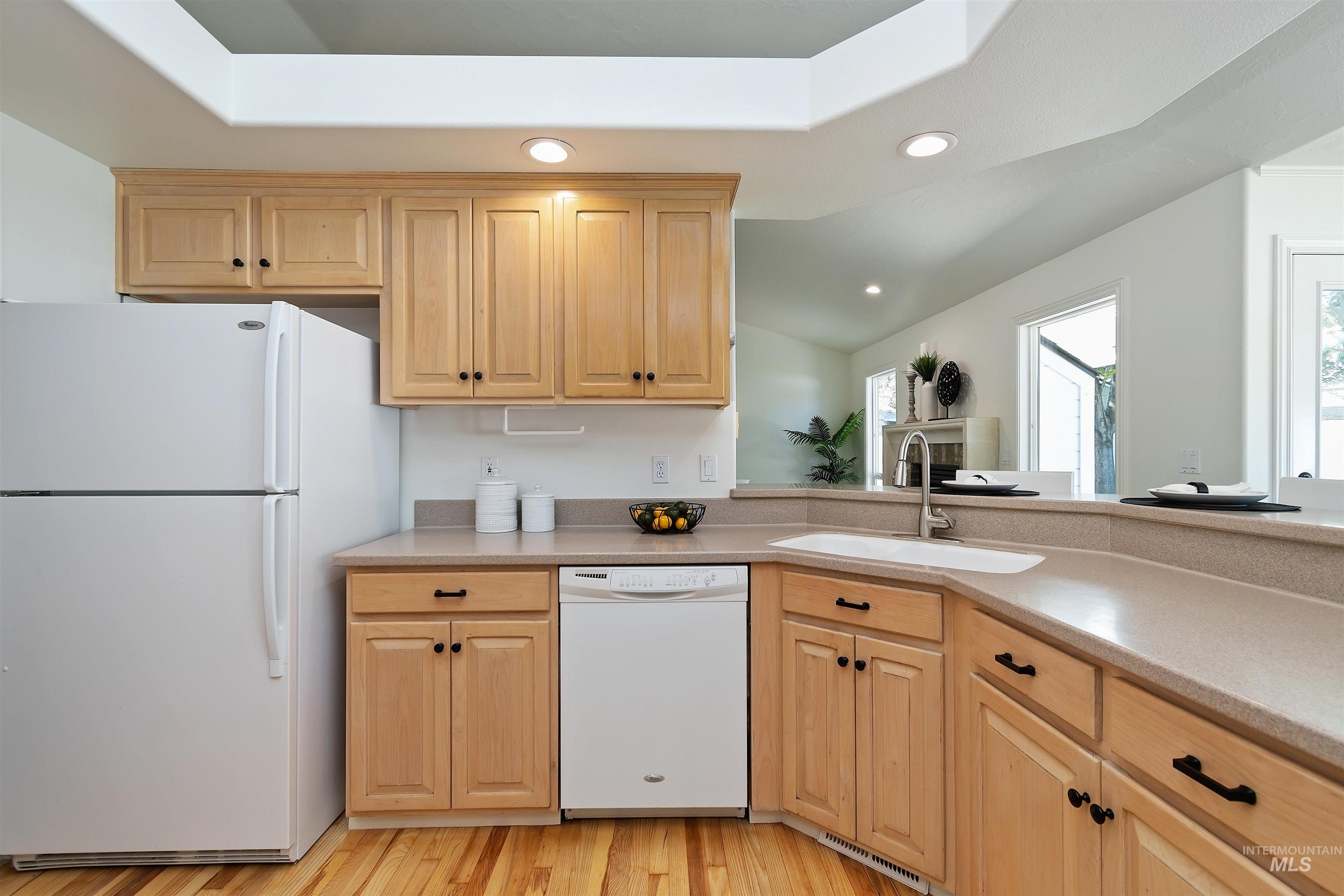 2188 E Skokie Dr, Eagle, Idaho 83616-5450, 3 Bedrooms, 2 Bathrooms, Residential For Sale, Price $625,000,MLS 98985329