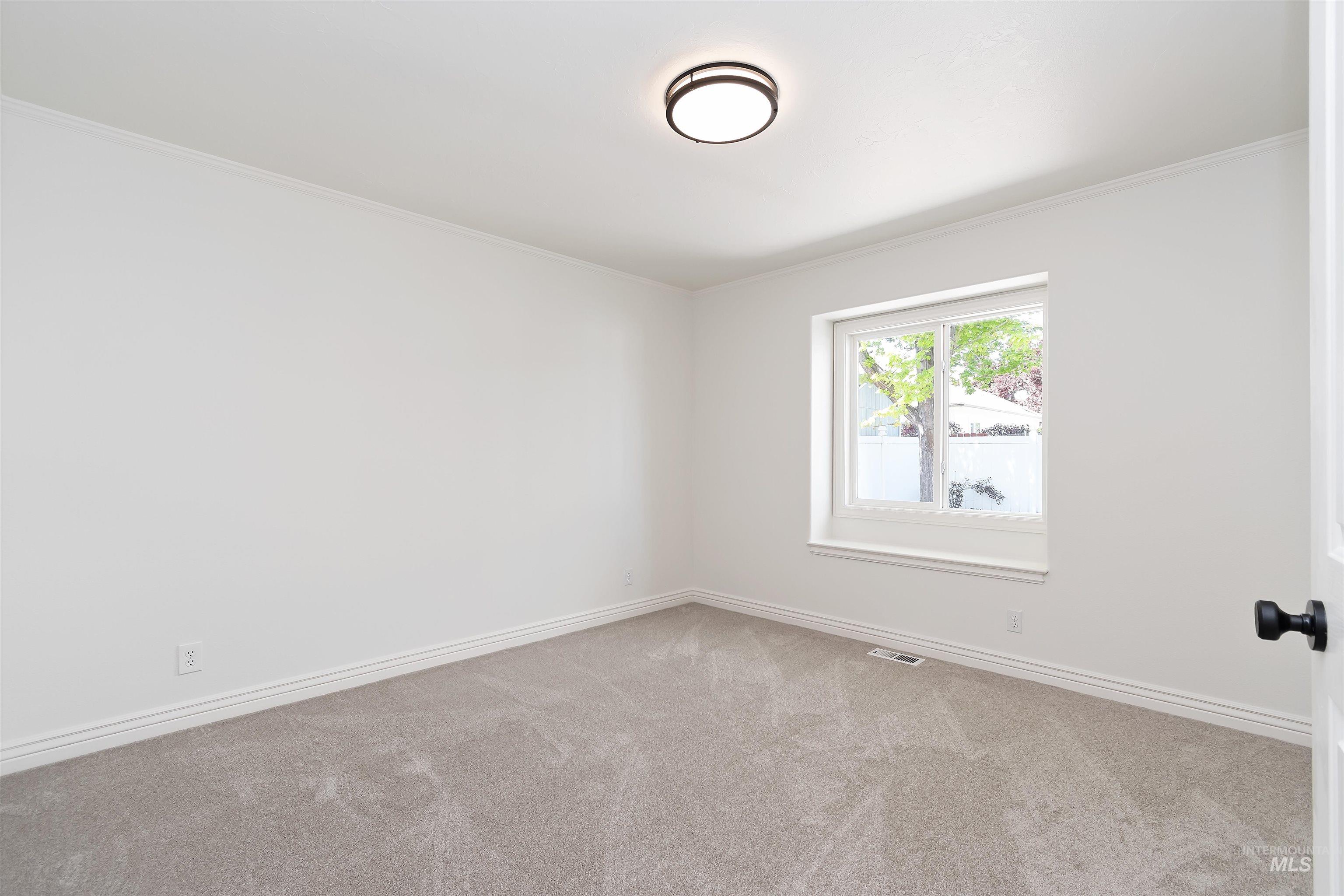 2188 E Skokie Dr, Eagle, Idaho 83616-5450, 3 Bedrooms, 2 Bathrooms, Residential For Sale, Price $625,000,MLS 98985329
