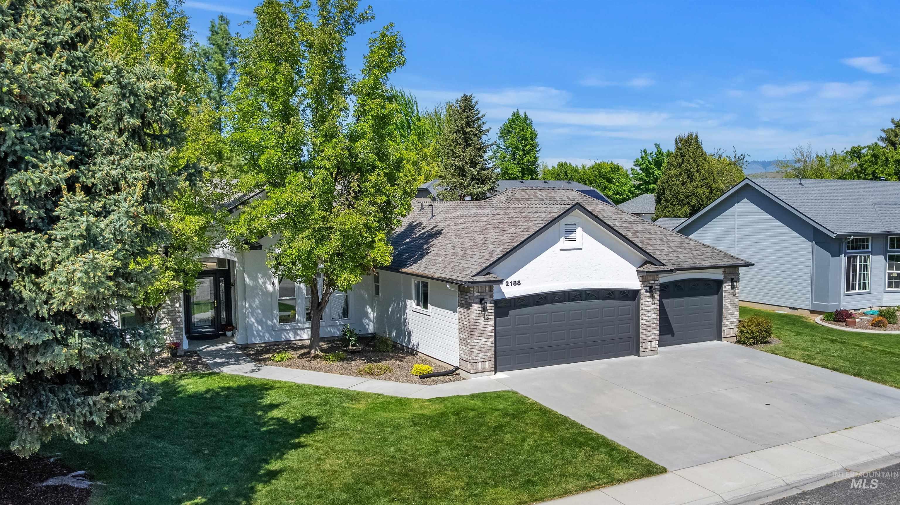 2188 E Skokie Dr, Eagle, Idaho 83616-5450, 3 Bedrooms, 2 Bathrooms, Residential For Sale, Price $625,000,MLS 98985329