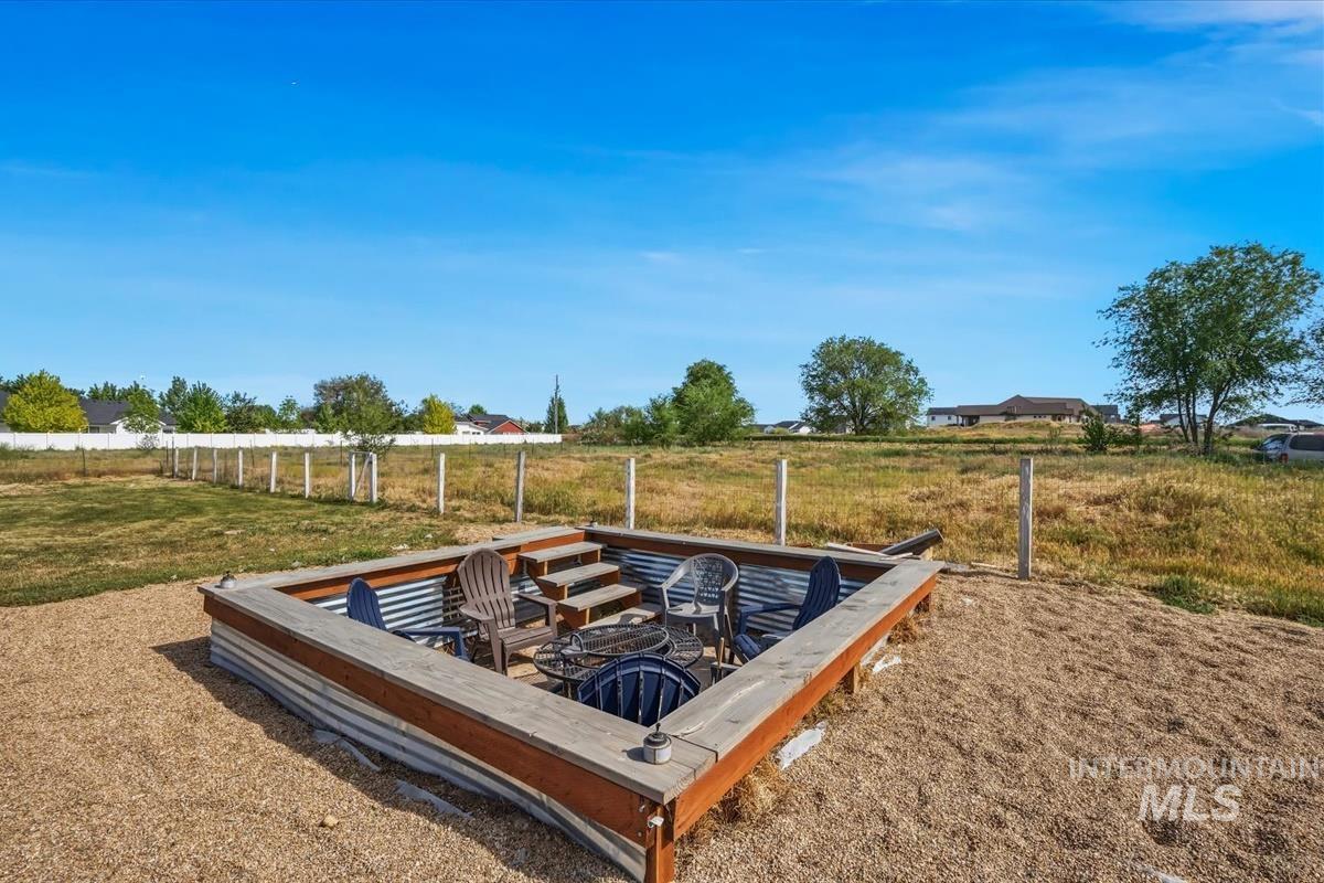 3717 E Locust Ln, Nampa, Idaho 83686, 4 Bedrooms, 3 Bathrooms, Residential For Sale, Price $725,000, 98985330