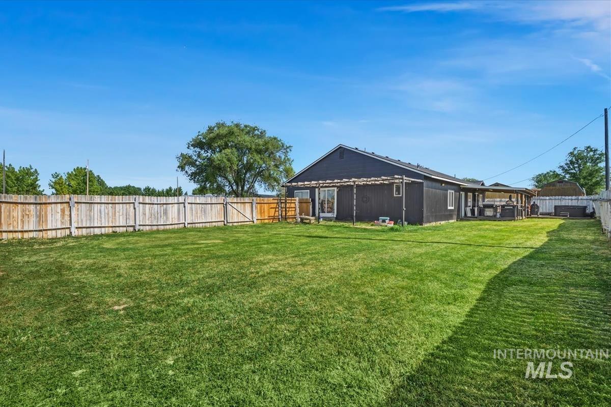 3717 E Locust Ln, Nampa, Idaho 83686, 4 Bedrooms, 3 Bathrooms, Residential For Sale, Price $725,000, 98985330