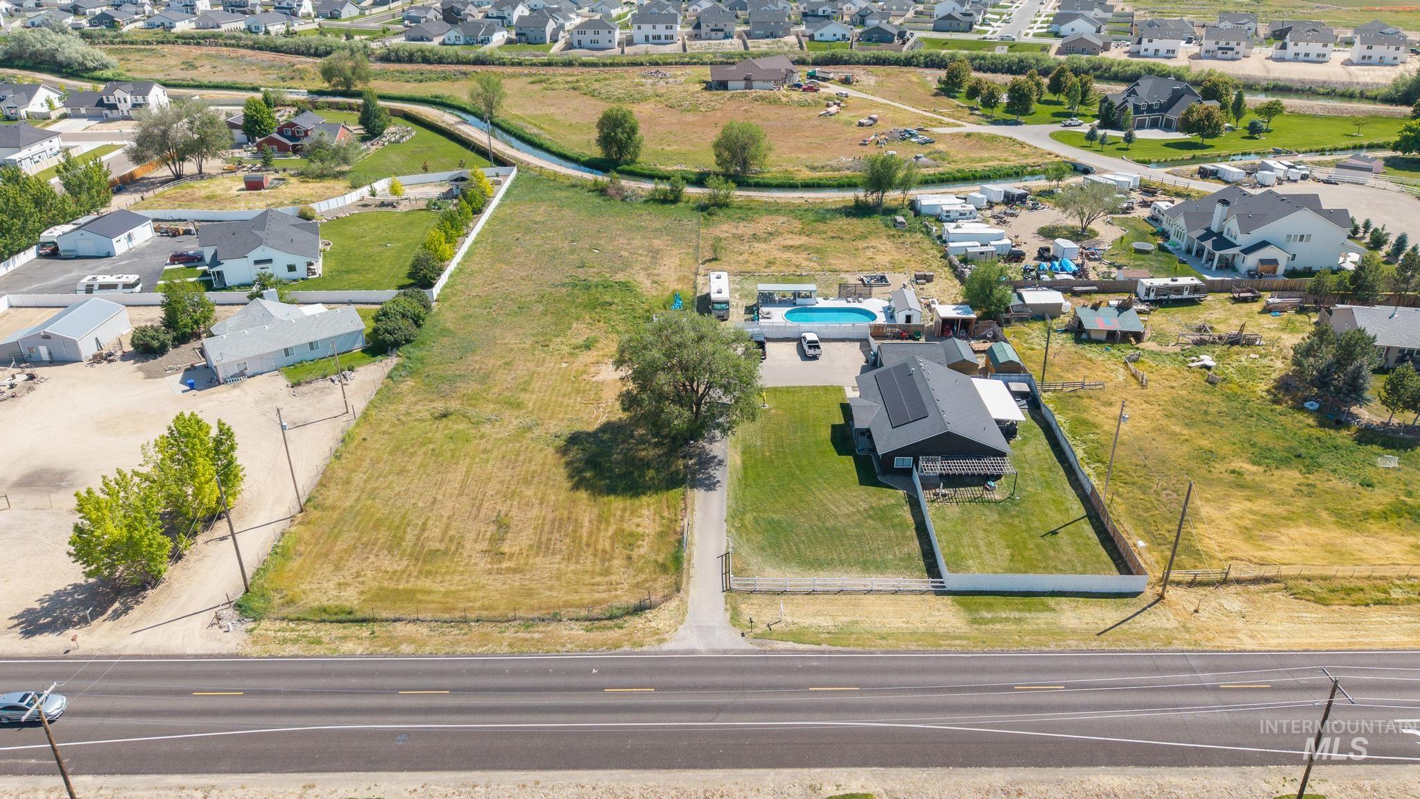 3717 E Locust Ln, Nampa, Idaho 83686, 4 Bedrooms, 3 Bathrooms, Residential For Sale, Price $725,000, 98985330