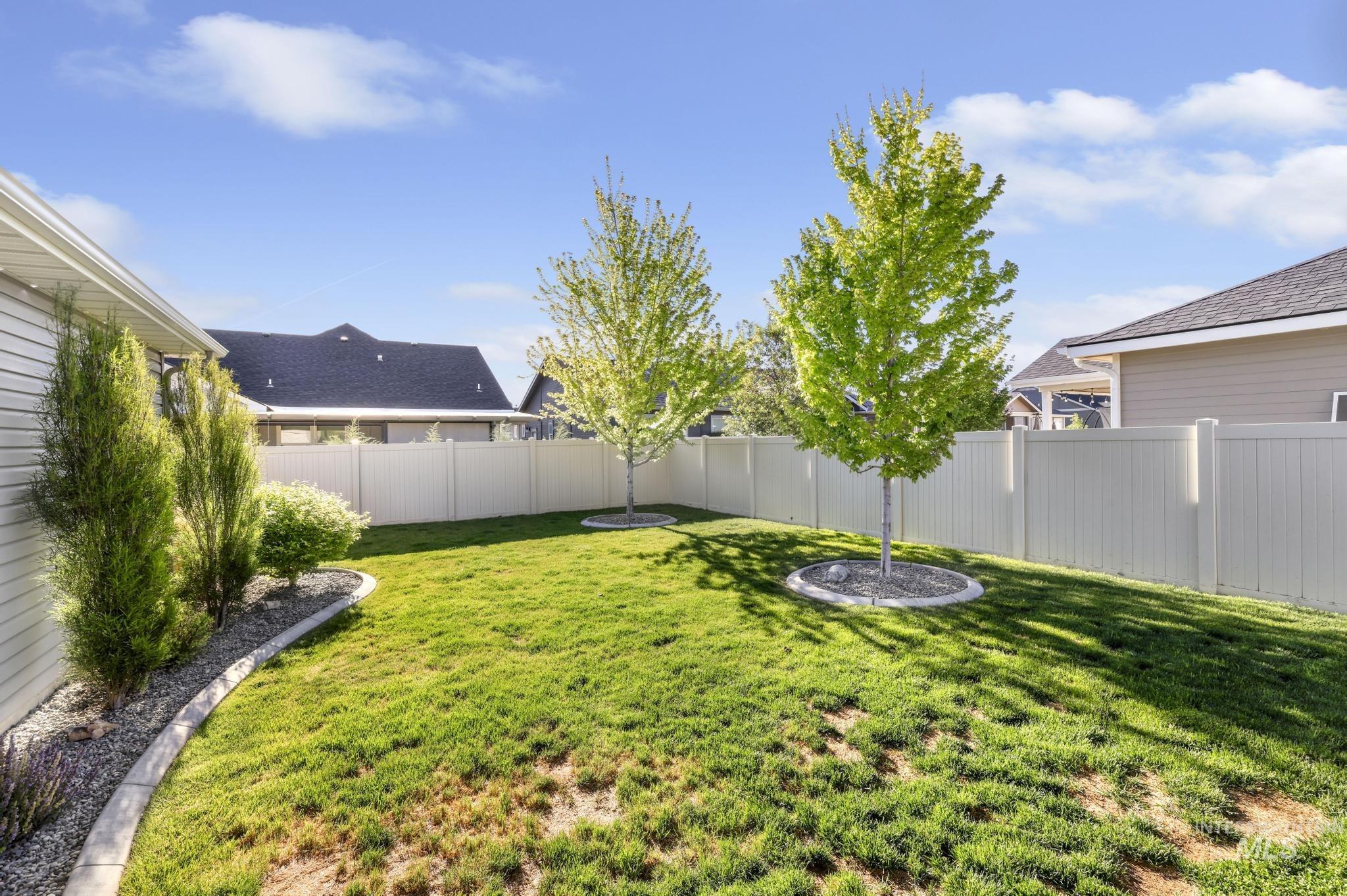 1050 Birchton Loop, Twin Falls, Idaho 83301, 4 Bedrooms, 2 Bathrooms, Residential For Sale, Price $450,000,MLS 98985331