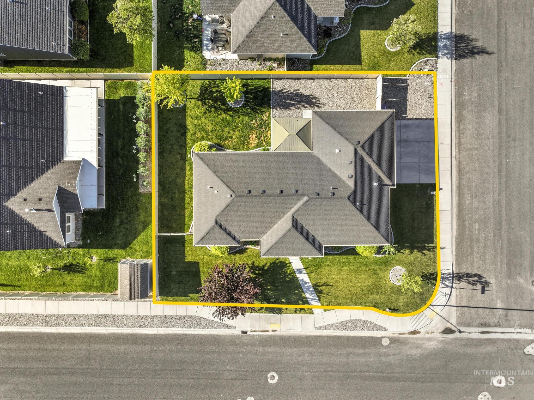 1050 Birchton Loop, Twin Falls, Idaho 83301, 4 Bedrooms, 2 Bathrooms, Residential For Sale, Price $450,000,MLS 98985331