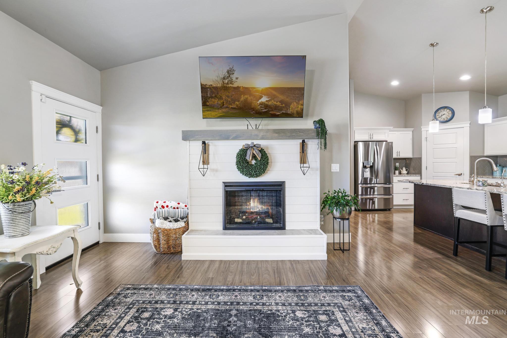 1050 Birchton Loop, Twin Falls, Idaho 83301, 4 Bedrooms, 2 Bathrooms, Residential For Sale, Price $450,000,MLS 98985331