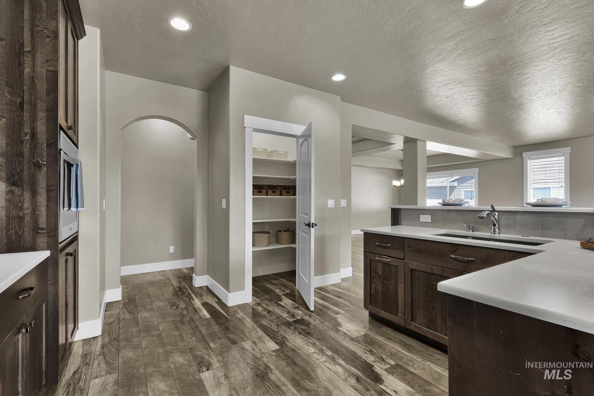 904 N Tullshire Way, Eagle, Idaho 83616, 3 Bedrooms, 3.5 Bathrooms, Residential For Sale, Price $750,000,MLS 98985333