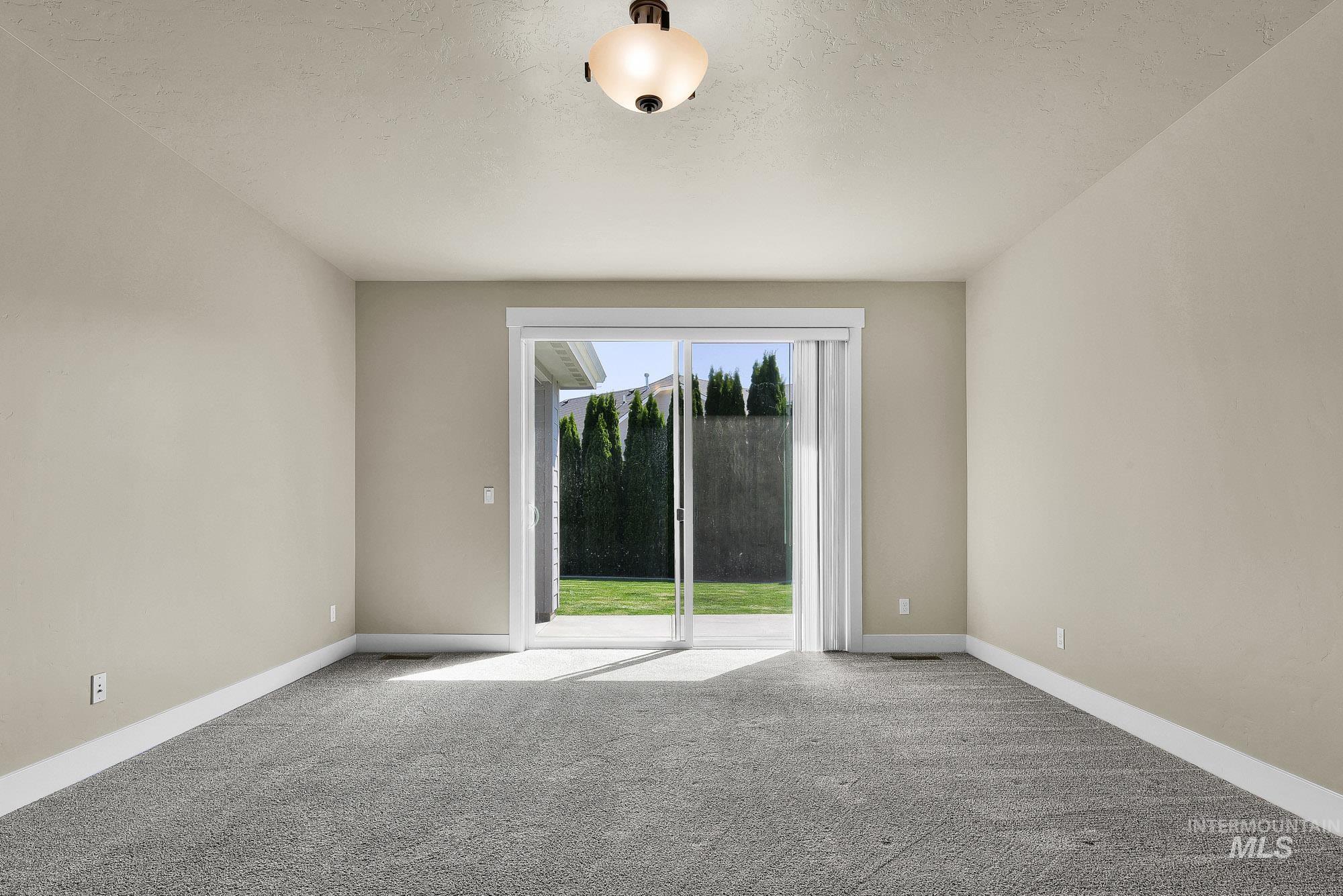 904 N Tullshire Way, Eagle, Idaho 83616, 3 Bedrooms, 3.5 Bathrooms, Residential For Sale, Price $750,000,MLS 98985333