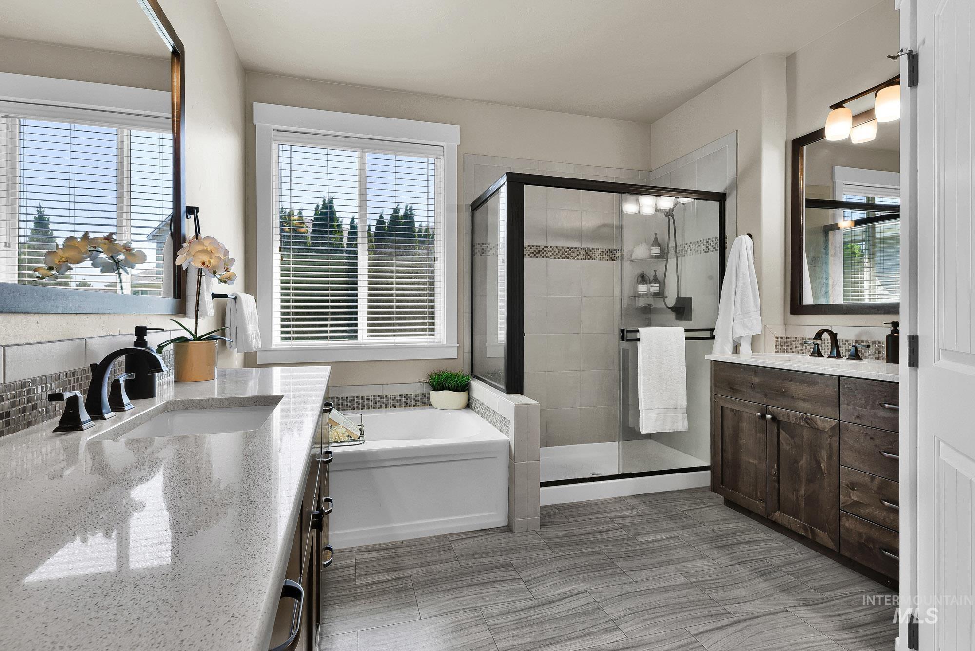 904 N Tullshire Way, Eagle, Idaho 83616, 3 Bedrooms, 3.5 Bathrooms, Residential For Sale, Price $750,000,MLS 98985333