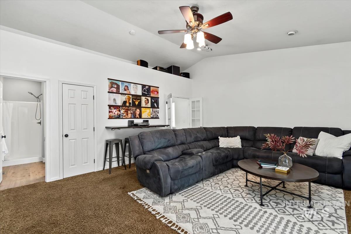 3017 N Marburg Avenue, Meridian, Idaho 83646, 5 Bedrooms, 3 Bathrooms, Residential For Sale, Price $549,000,MLS 98985334