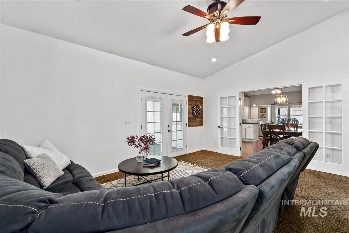 3017 N Marburg Avenue, Meridian, Idaho 83646, 5 Bedrooms, 3 Bathrooms, Residential For Sale, Price $549,000,MLS 98985334