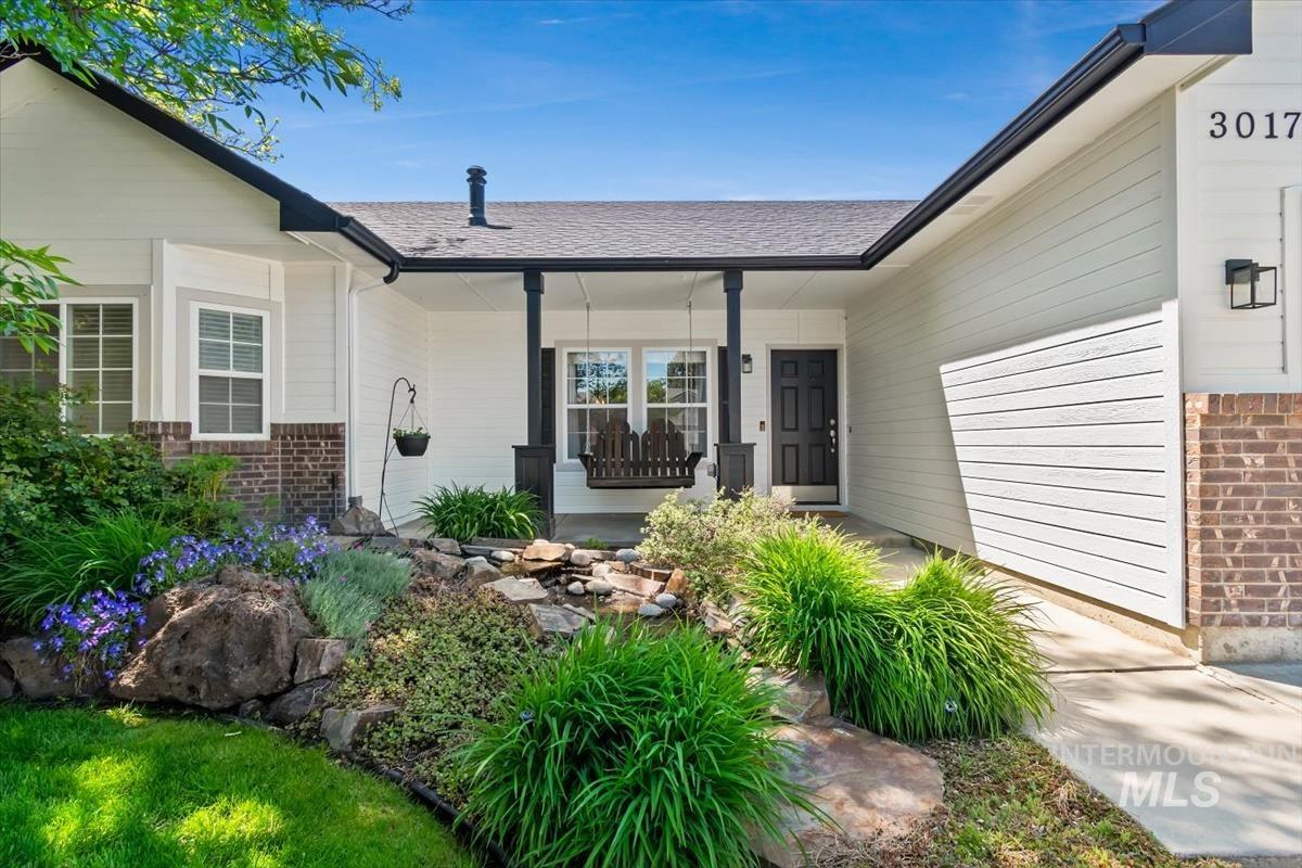 3017 N Marburg Avenue, Meridian, Idaho 83646, 5 Bedrooms, 3 Bathrooms, Residential For Sale, Price $549,000,MLS 98985334