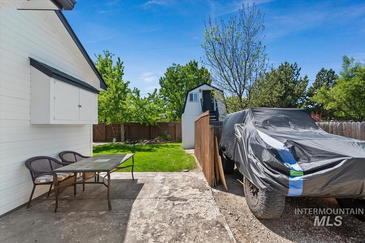 3017 N Marburg Avenue, Meridian, Idaho 83646, 5 Bedrooms, 3 Bathrooms, Residential For Sale, Price $549,000,MLS 98985334