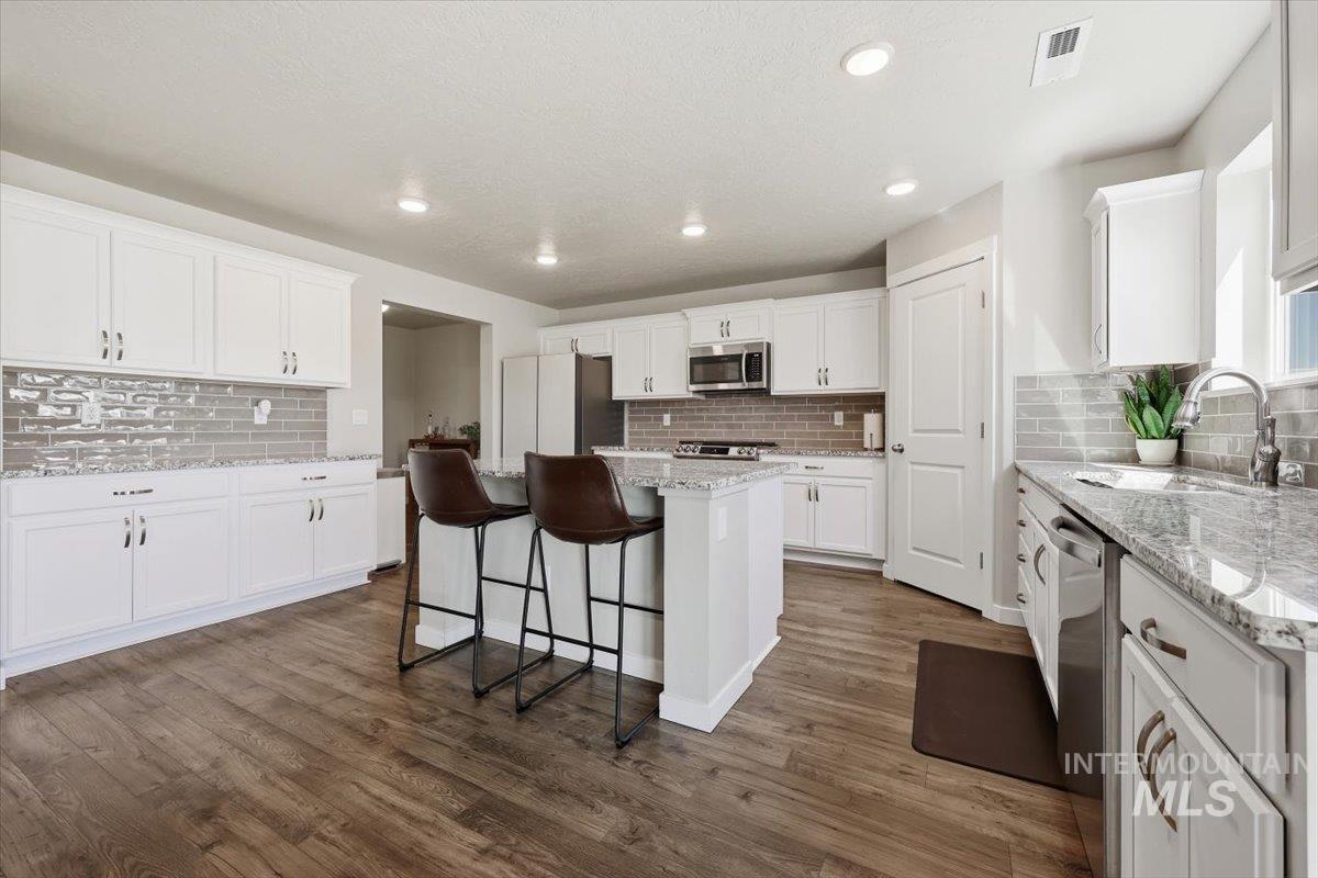 10347 Rockaway Ridge St, Nampa, Idaho 83687, 4 Bedrooms, 3 Bathrooms, Residential For Sale, Price $460,000,MLS 98985336