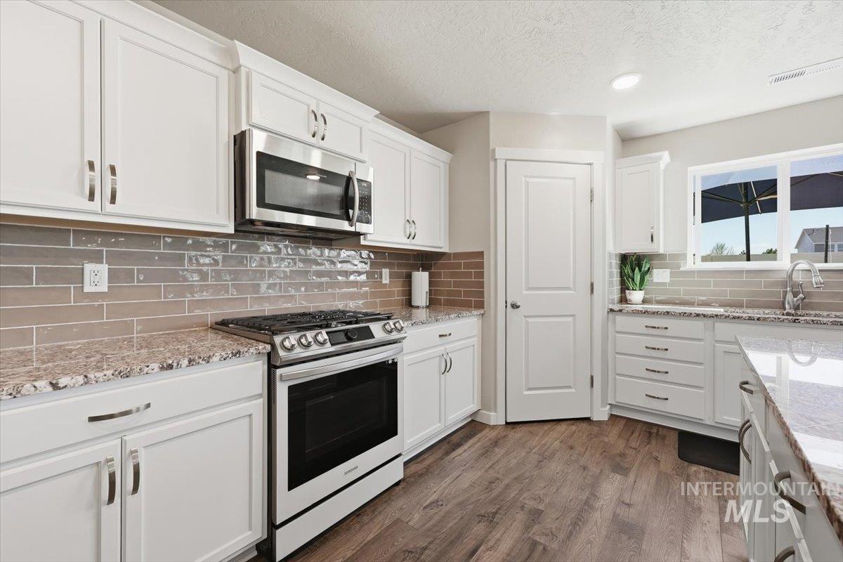 10347 Rockaway Ridge St, Nampa, Idaho 83687, 4 Bedrooms, 3 Bathrooms, Residential For Sale, Price $460,000,MLS 98985336