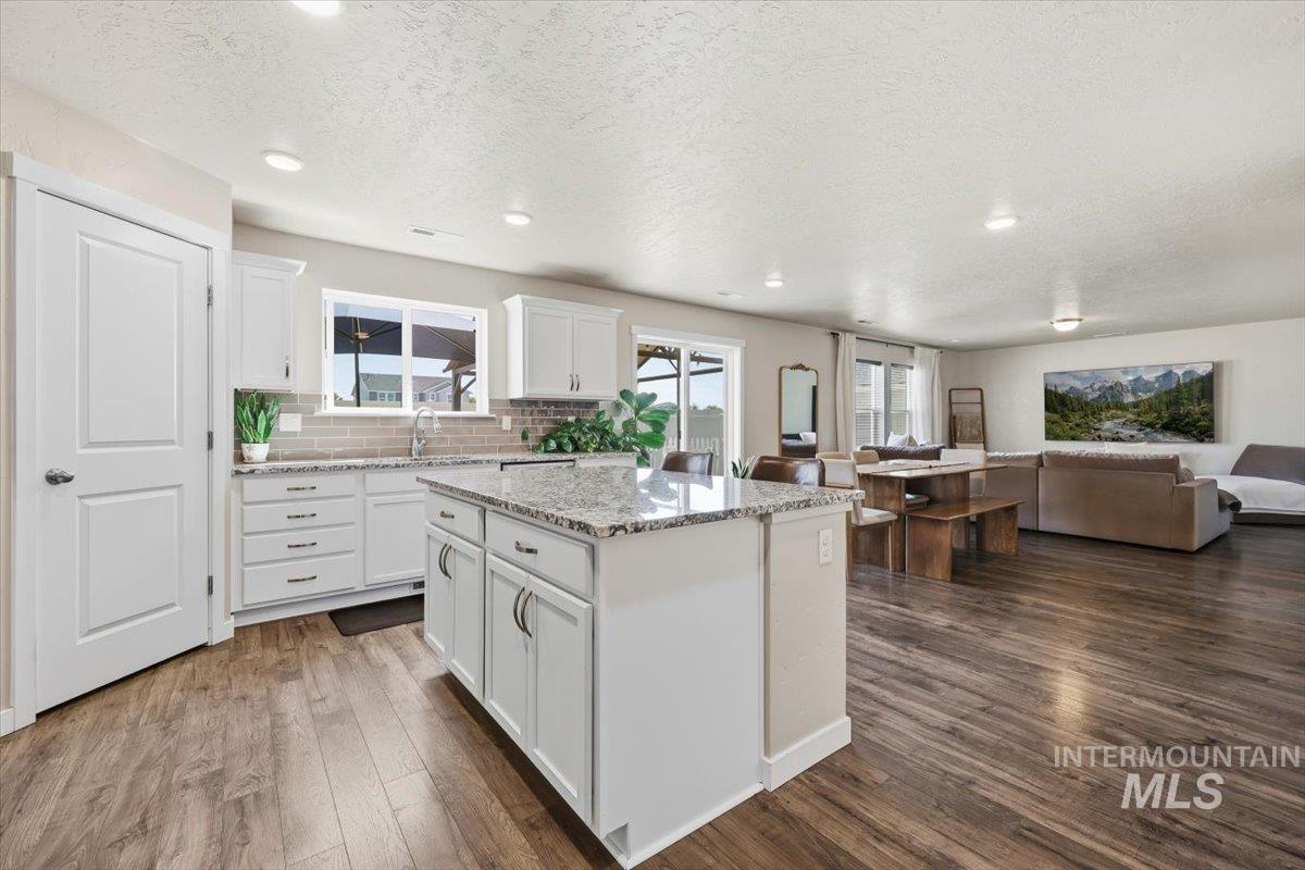 10347 Rockaway Ridge St, Nampa, Idaho 83687, 4 Bedrooms, 3 Bathrooms, Residential For Sale, Price $460,000,MLS 98985336
