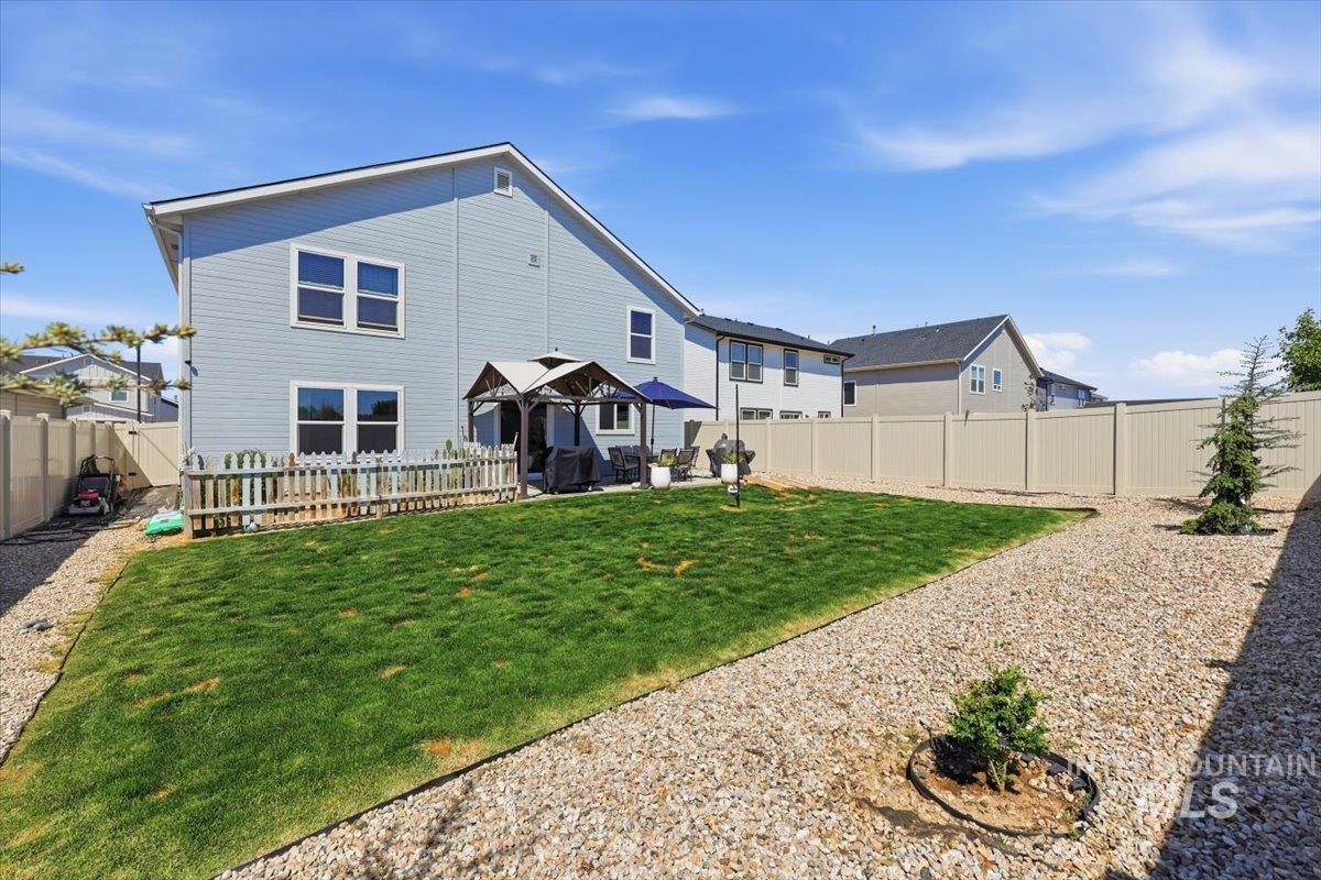 10347 Rockaway Ridge St, Nampa, Idaho 83687, 4 Bedrooms, 3 Bathrooms, Residential For Sale, Price $460,000,MLS 98985336