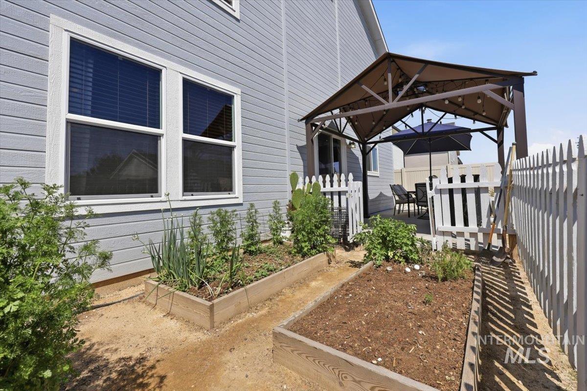 10347 Rockaway Ridge St, Nampa, Idaho 83687, 4 Bedrooms, 3 Bathrooms, Residential For Sale, Price $460,000,MLS 98985336