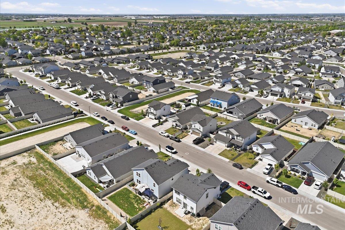 10347 Rockaway Ridge St, Nampa, Idaho 83687, 4 Bedrooms, 3 Bathrooms, Residential For Sale, Price $460,000,MLS 98985336
