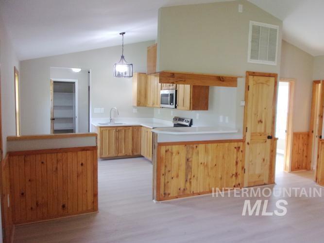 1117 N 11th St, Payette, Idaho 83661, 3 Bedrooms, 1 Bathroom, Residential For Sale, Price $319,900,MLS 98985337