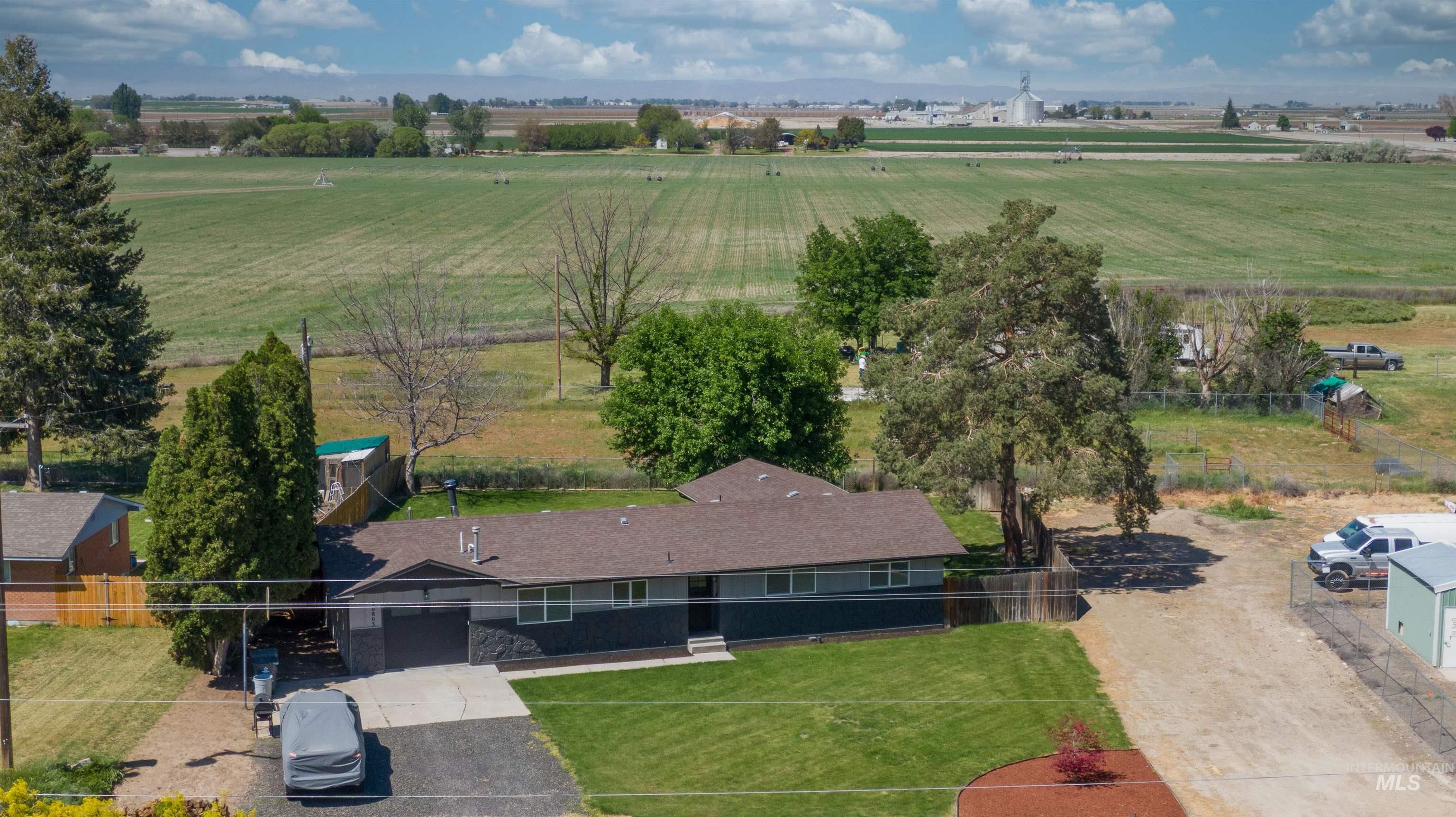 20803 N Friends Rd, Greenleaf, Idaho 83626, 4 Bedrooms, 2 Bathrooms, Residential For Sale, Price $454,900,MLS 98985341