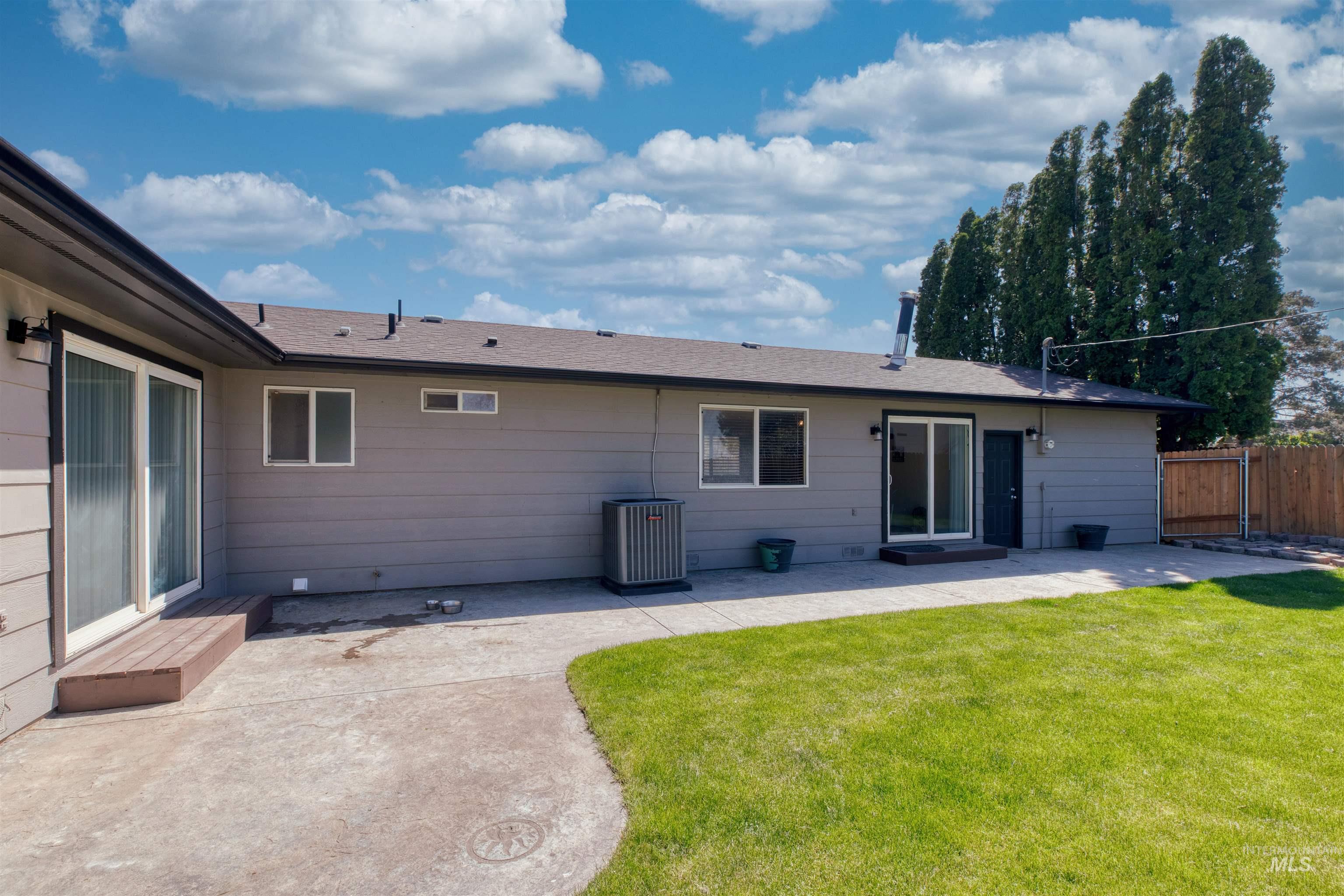 20803 N Friends Rd, Greenleaf, Idaho 83626, 4 Bedrooms, 2 Bathrooms, Residential For Sale, Price $454,900, 98985341