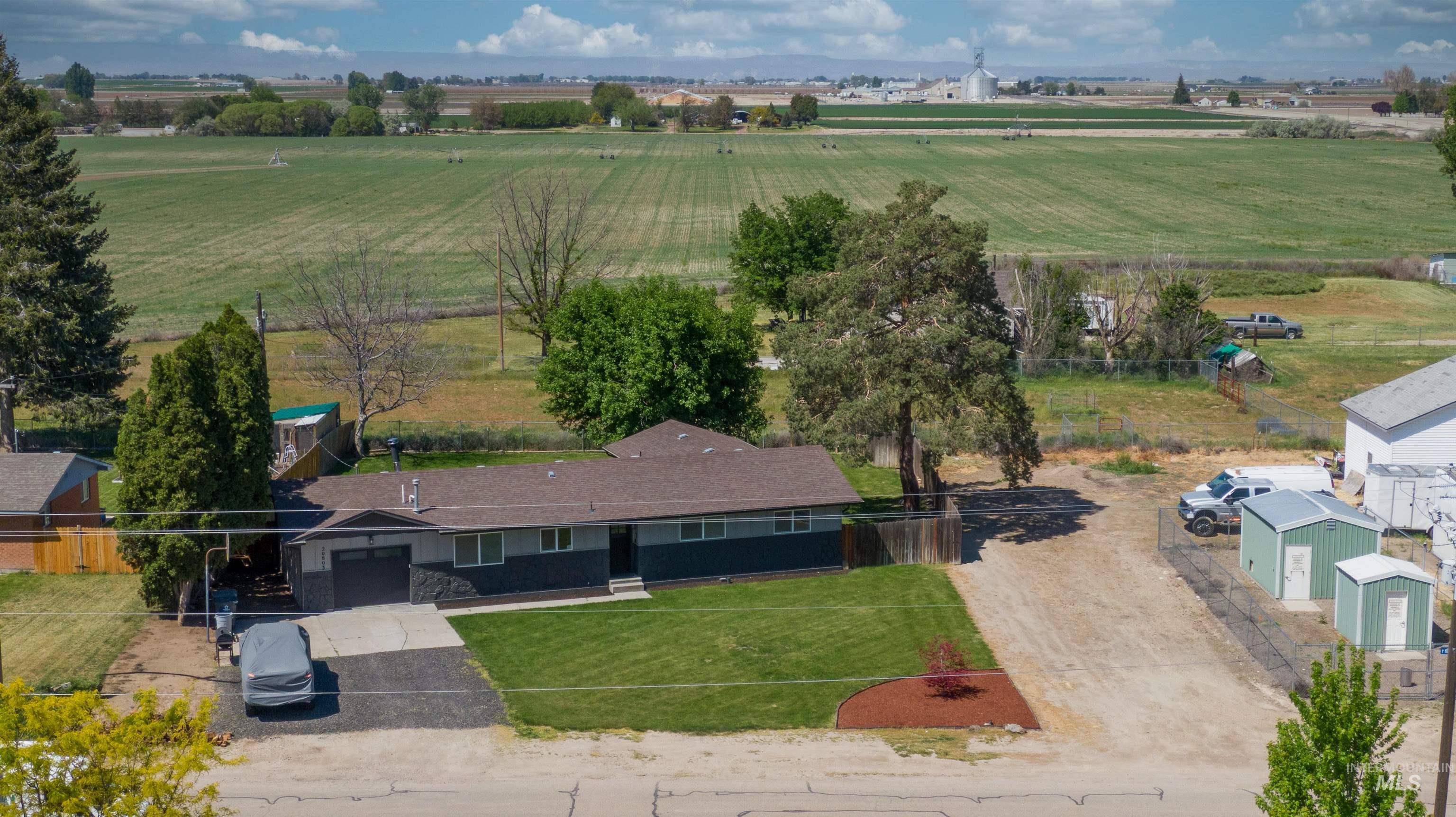 20803 N Friends Rd, Greenleaf, Idaho 83626, 4 Bedrooms, 2 Bathrooms, Residential For Sale, Price $454,900, 98985341