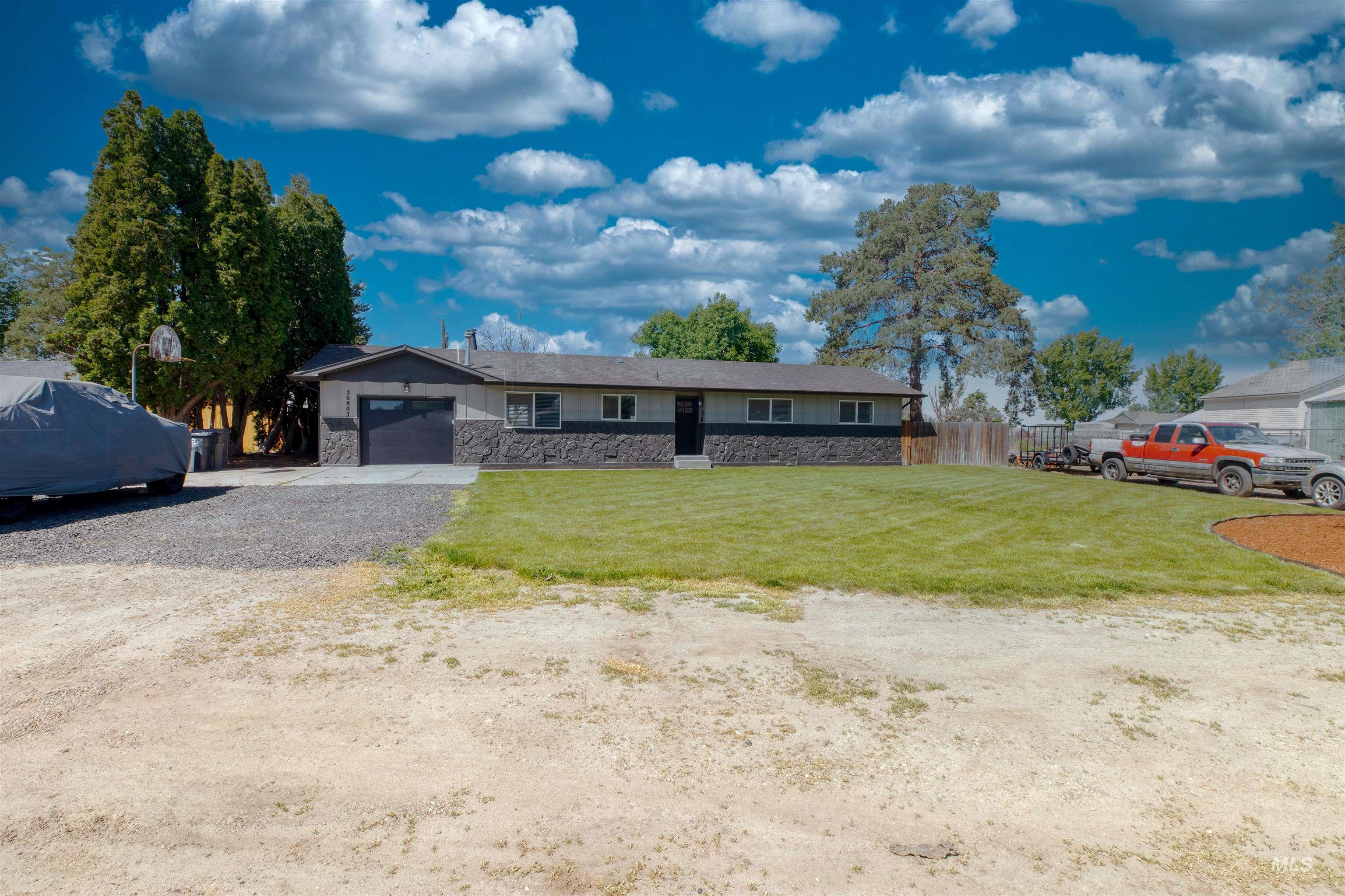 20803 N Friends Rd, Greenleaf, Idaho 83626, 4 Bedrooms, 2 Bathrooms, Residential For Sale, Price $454,900,MLS 98985341