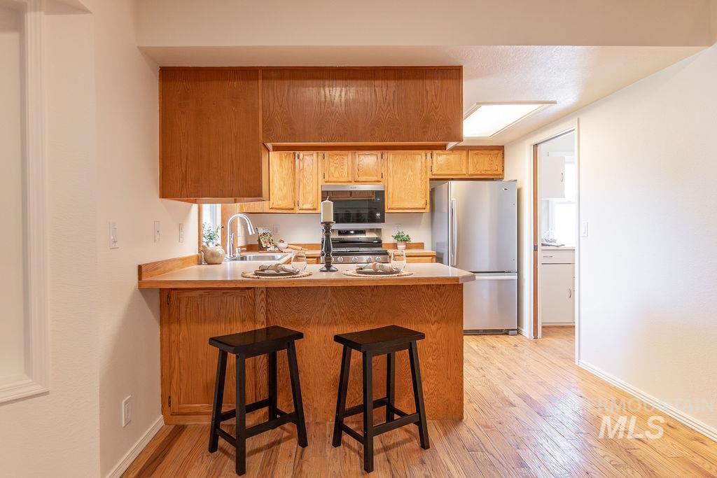 8826 W Midland Street, Boise, Idaho 83704, 3 Bedrooms, 2 Bathrooms, Residential For Sale, Price $439,500, 98985342