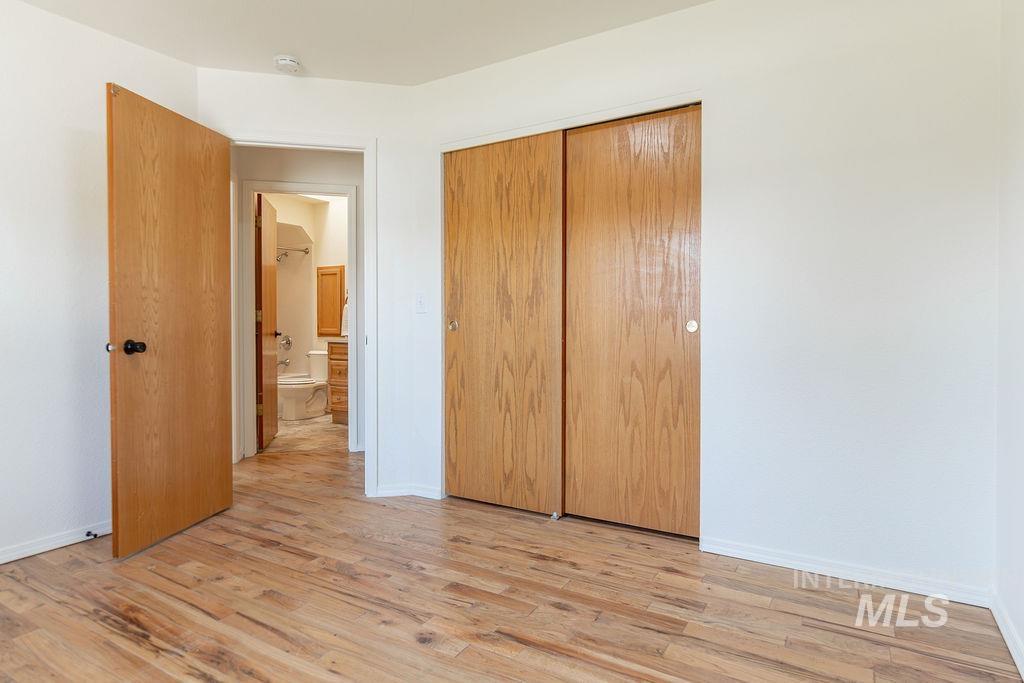 8826 W Midland Street, Boise, Idaho 83704, 3 Bedrooms, 2 Bathrooms, Residential For Sale, Price $439,500, 98985342