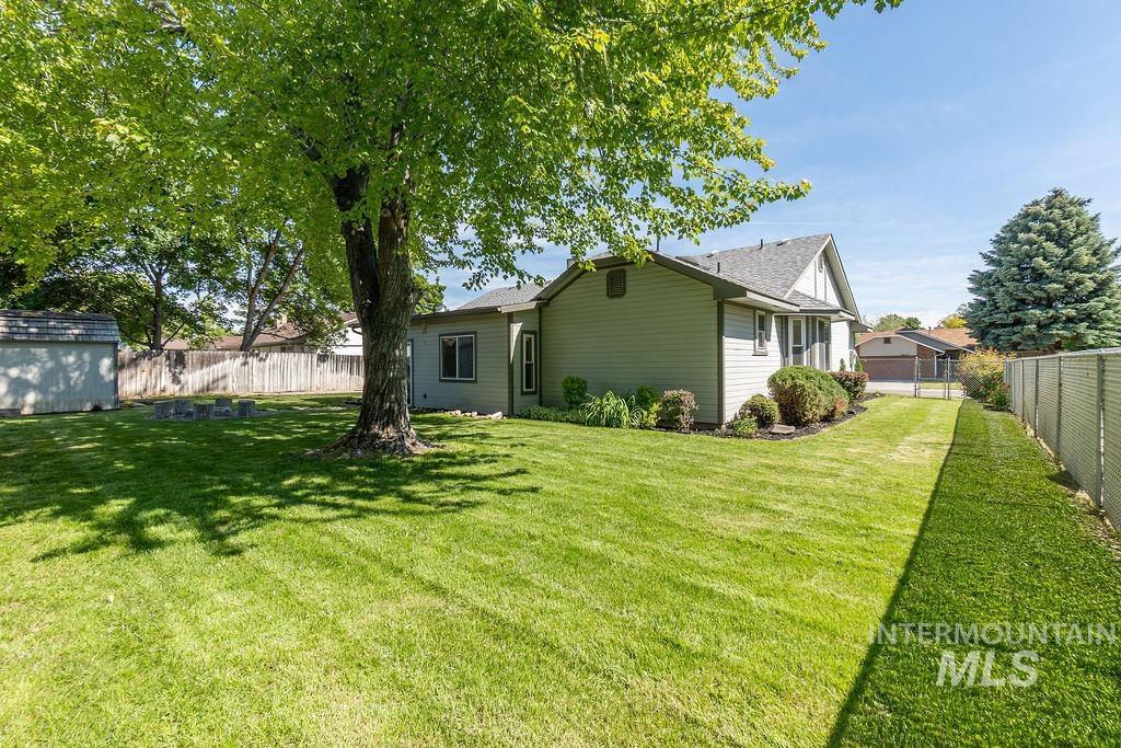 8826 W Midland Street, Boise, Idaho 83704, 3 Bedrooms, 2 Bathrooms, Residential For Sale, Price $439,500, 98985342