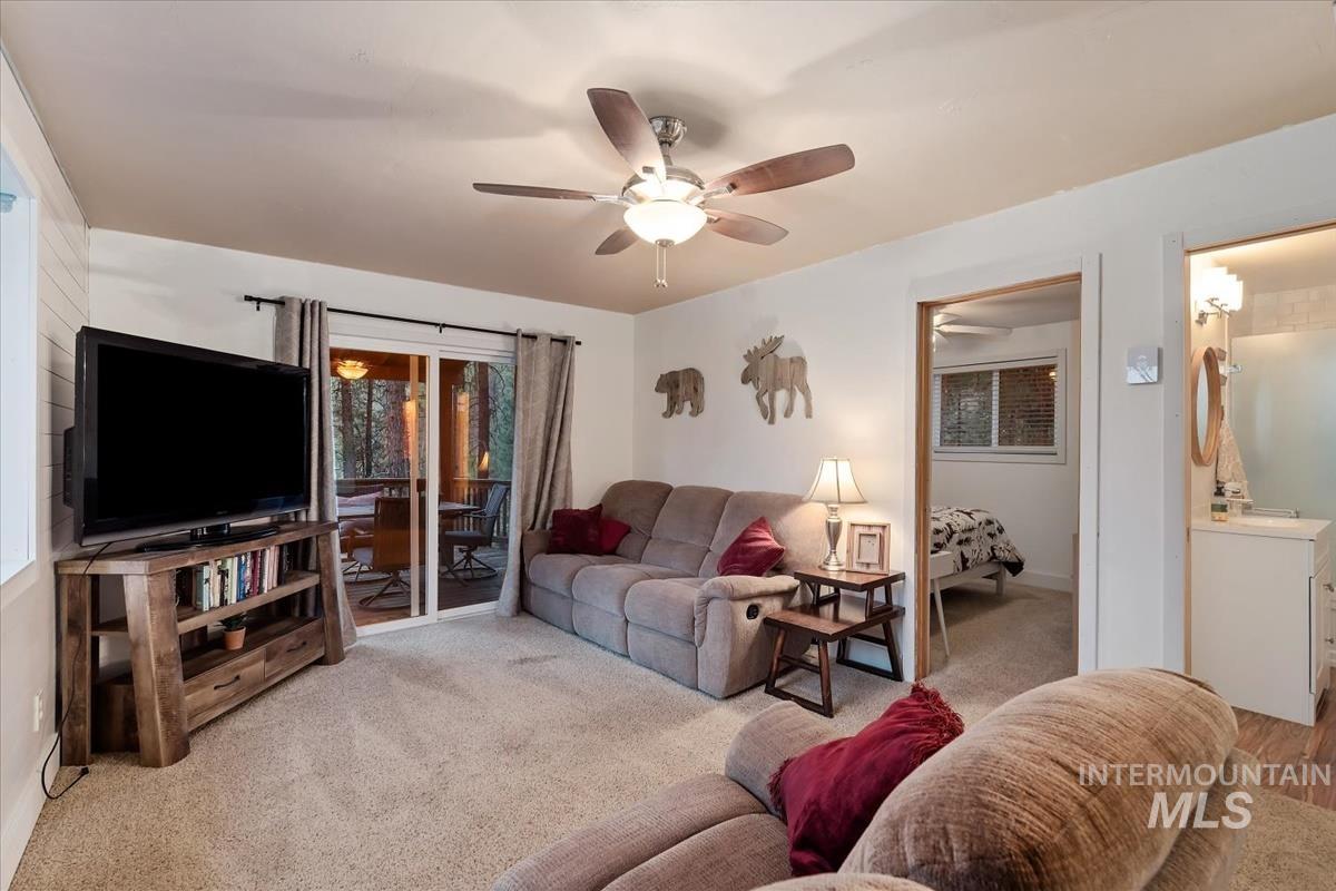 15 Cloudy Ln, Garden Valley, Idaho 83622, 2 Bedrooms, 1 Bathroom, Residential For Sale, Price $374,990,MLS 98985344