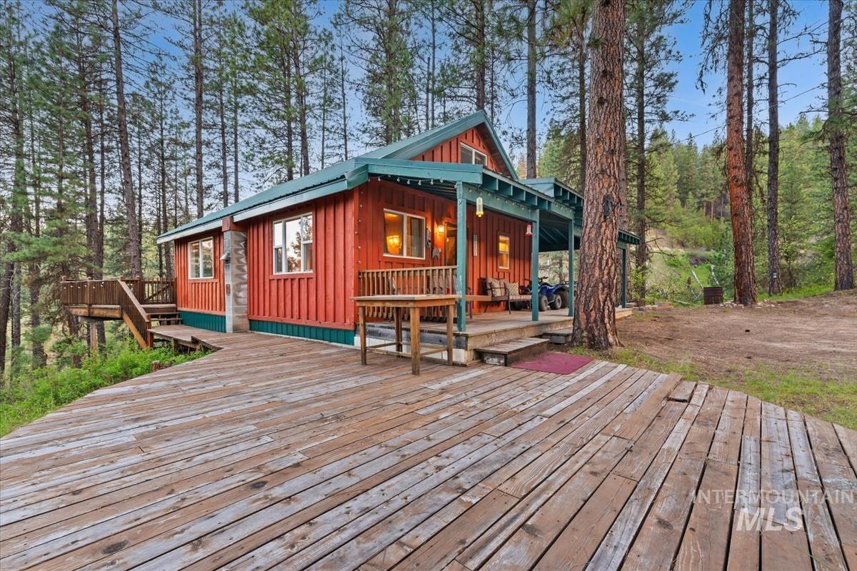 15 Cloudy Ln, Garden Valley, Idaho 83622, 2 Bedrooms, 1 Bathroom, Residential For Sale, Price $374,990,MLS 98985344
