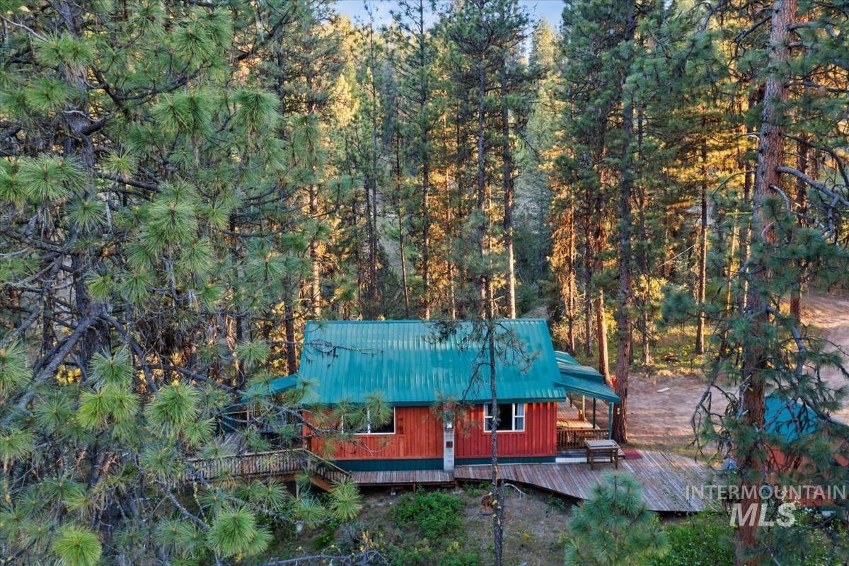 15 Cloudy Ln, Garden Valley, Idaho 83622, 2 Bedrooms, 1 Bathroom, Residential For Sale, Price $374,990,MLS 98985344