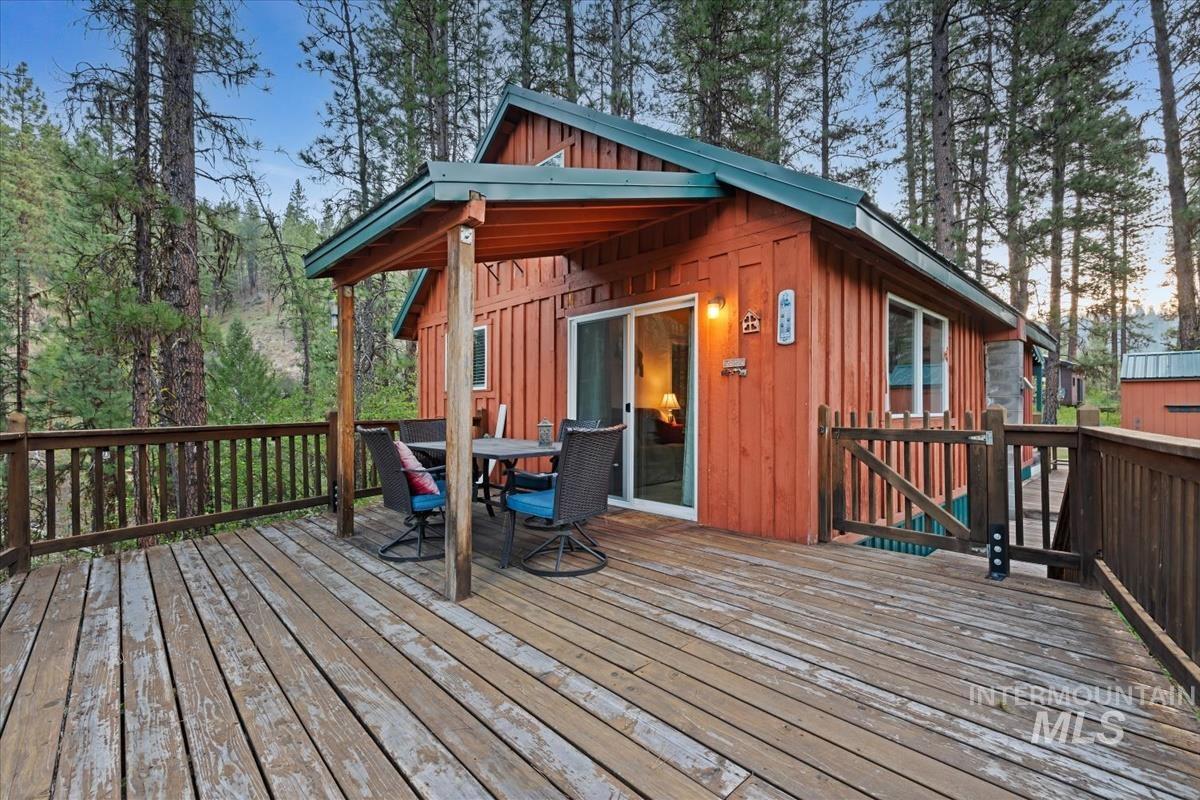 15 Cloudy Ln, Garden Valley, Idaho 83622, 2 Bedrooms, 1 Bathroom, Residential For Sale, Price $374,990,MLS 98985344