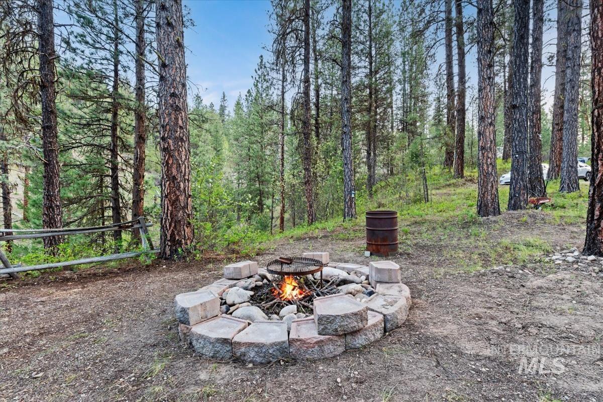 15 Cloudy Ln, Garden Valley, Idaho 83622, 2 Bedrooms, 1 Bathroom, Residential For Sale, Price $374,990,MLS 98985344
