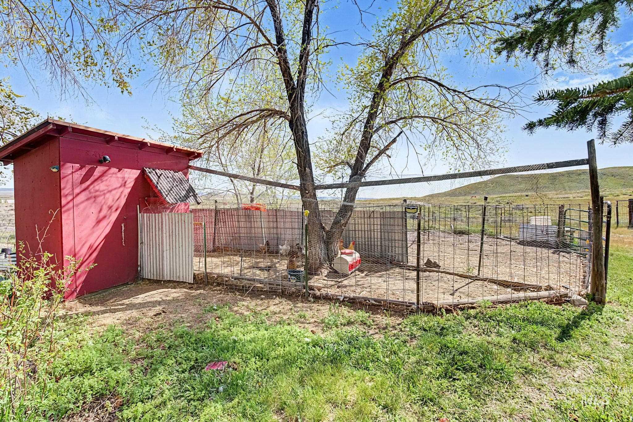 91 Willow Creek Rd, Fairfield, Idaho 83327, 3 Bedrooms, 1.5 Bathrooms, Residential For Sale, Price $599,000,MLS 98985348