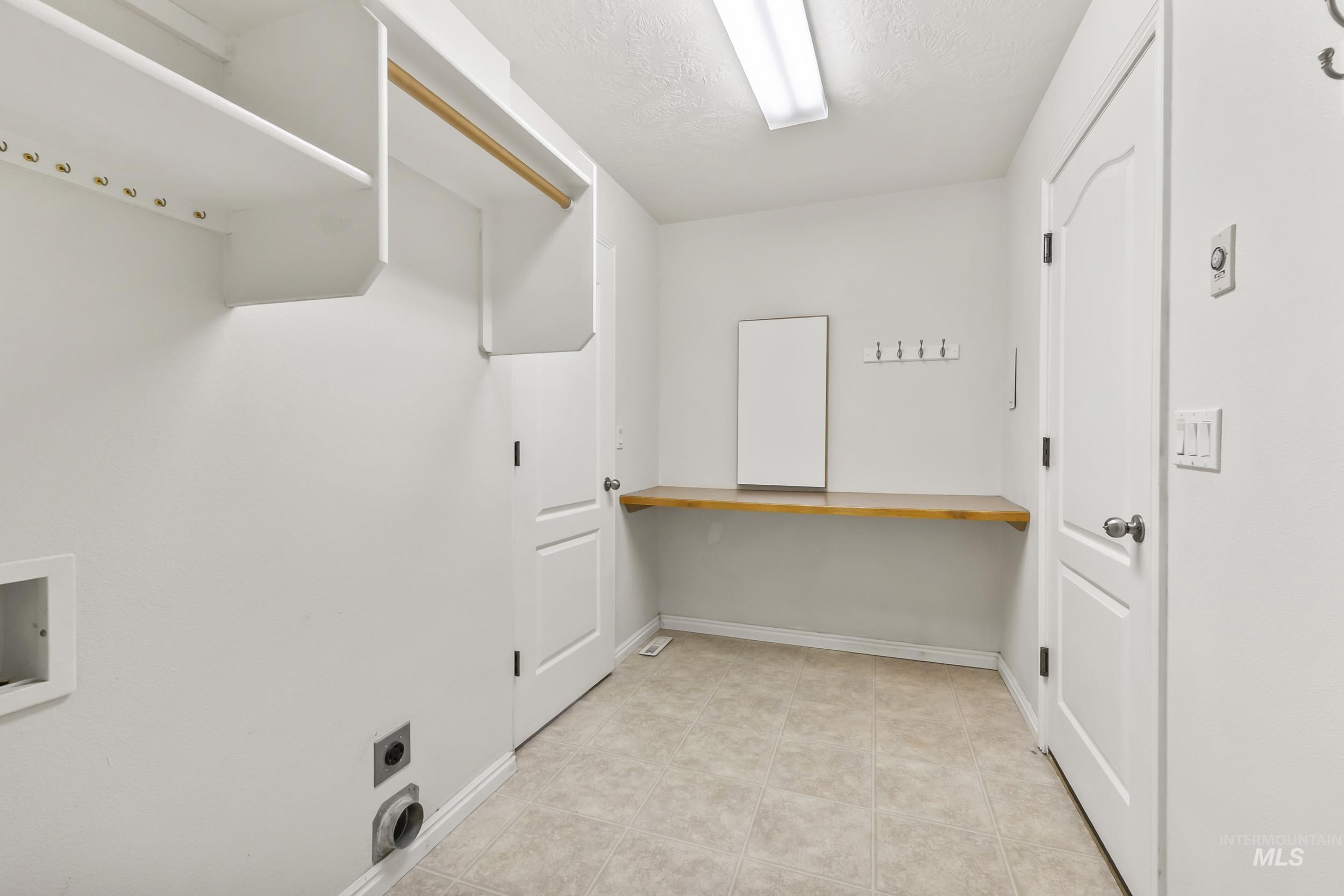 8093 W Galileo, Boise, Idaho 83709, 3 Bedrooms, 2 Bathrooms, Residential For Sale, Price $425,000,MLS 98985349